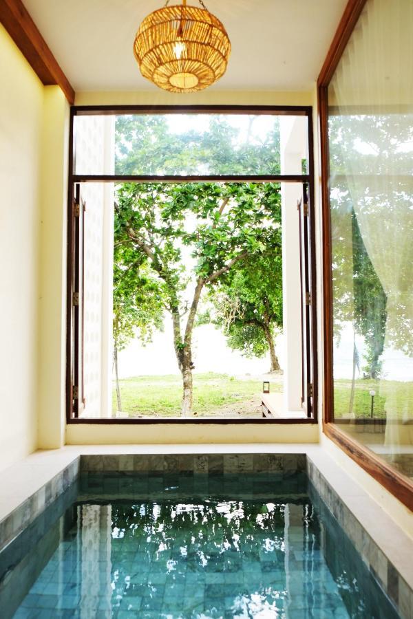 Superior Pool Sea View