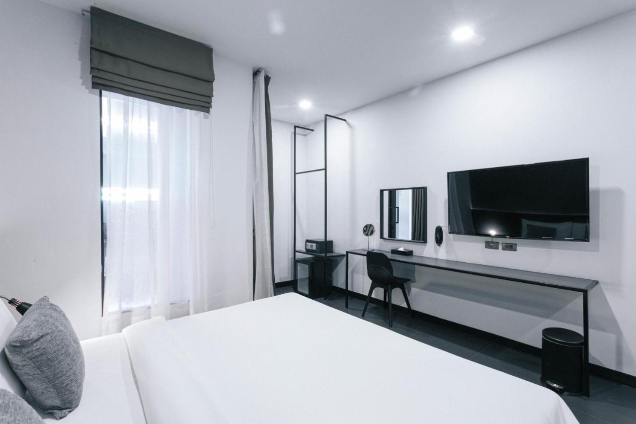 Double Room Pool View