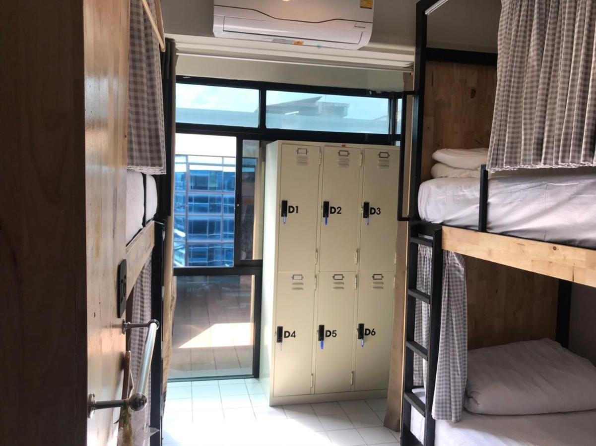 Bed 8-Bed Dormitory Room