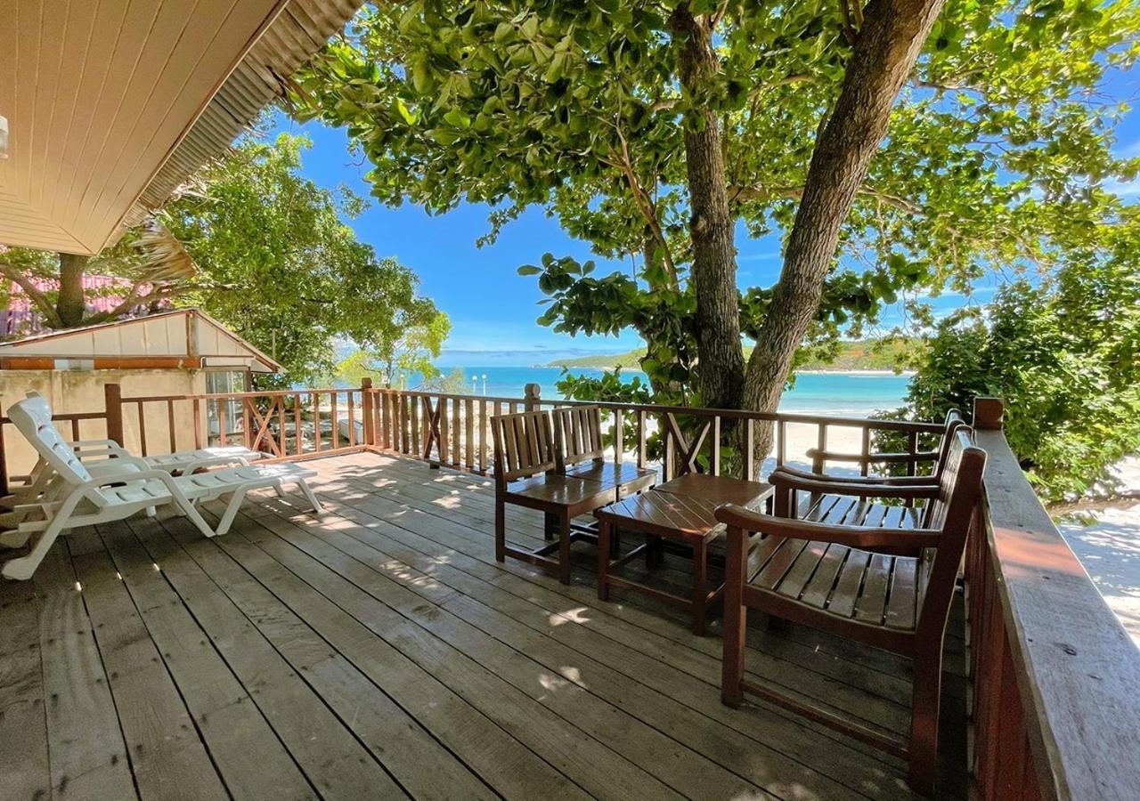 Beach Front Room