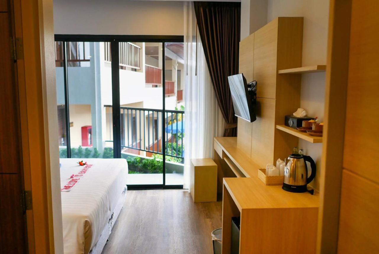 Cozy Double Room Pool View