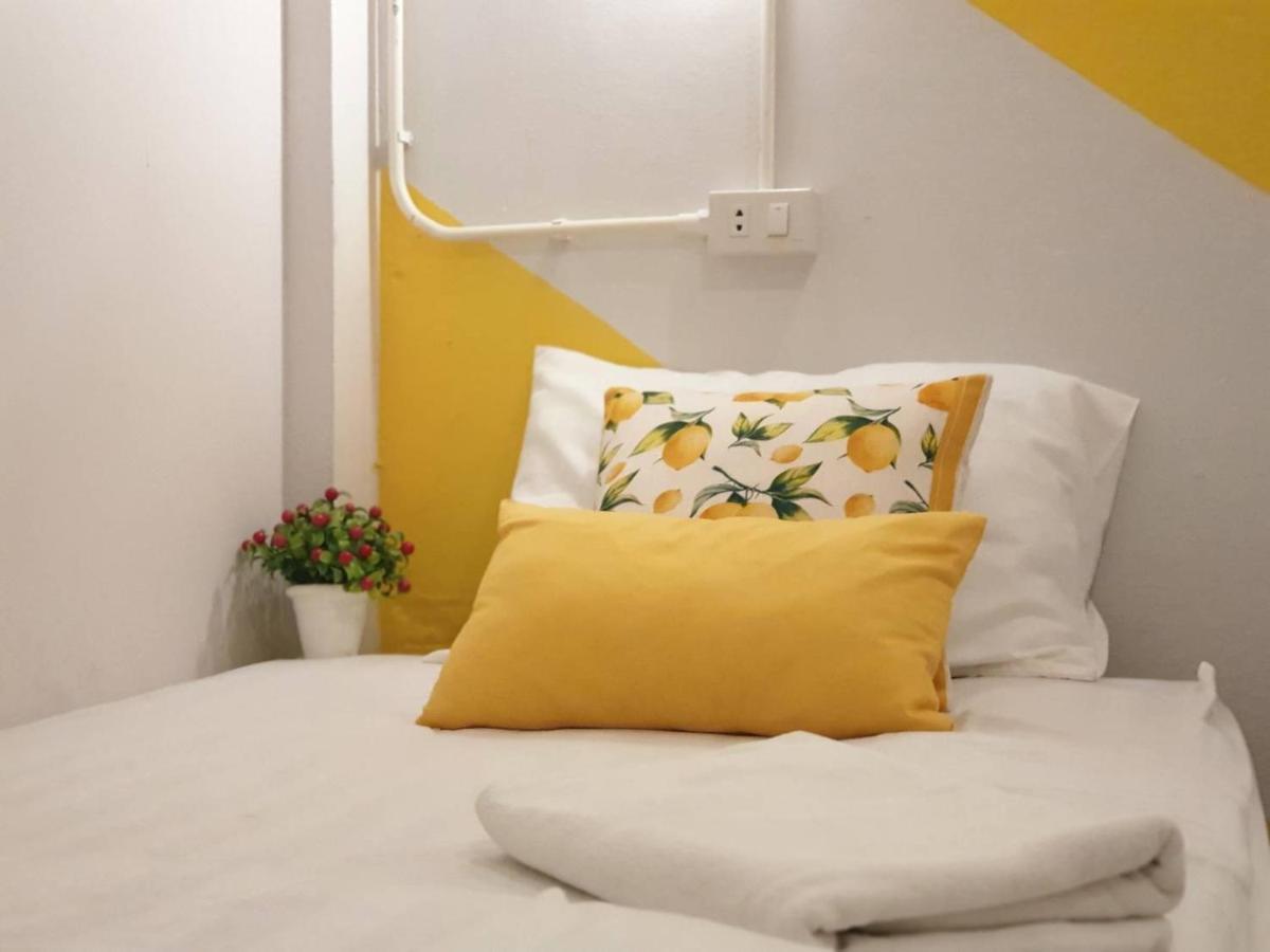 Bed 8-Bed Dormitory Room