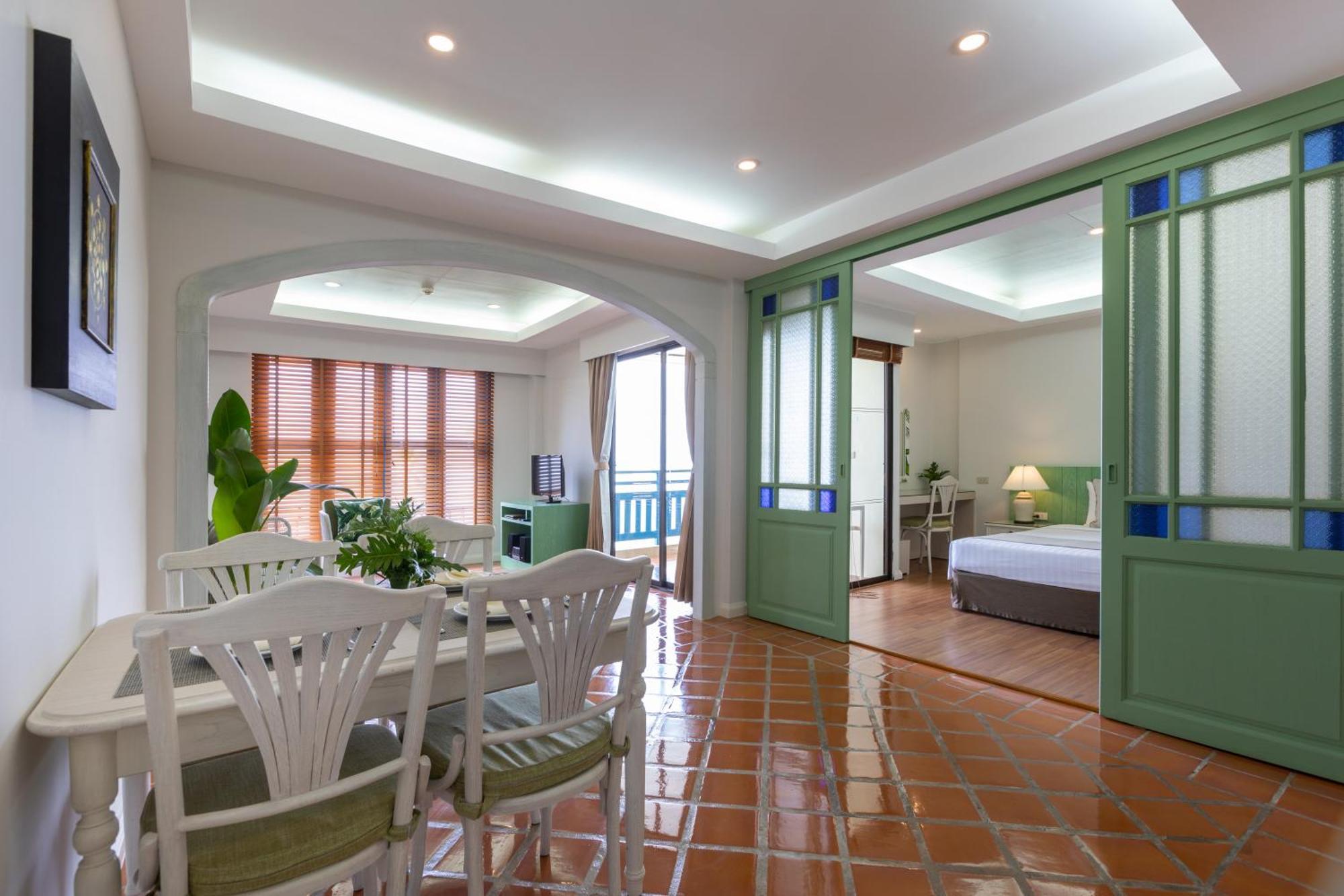 One-Bedroom Suite