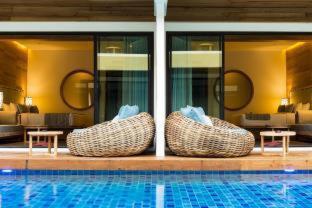 Superior Pool Access Double Room