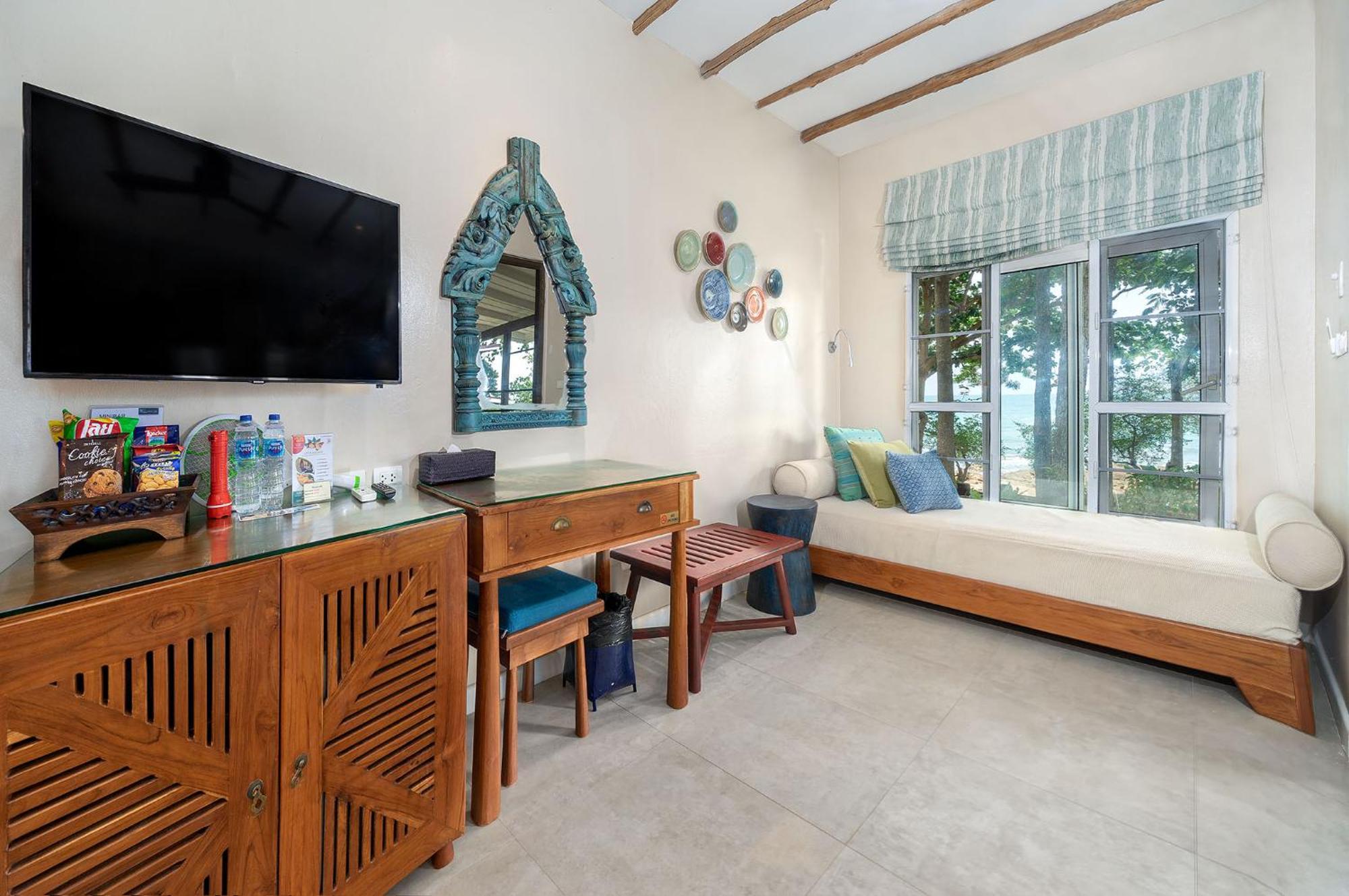 Deluxe Double or Twin Room Sea View