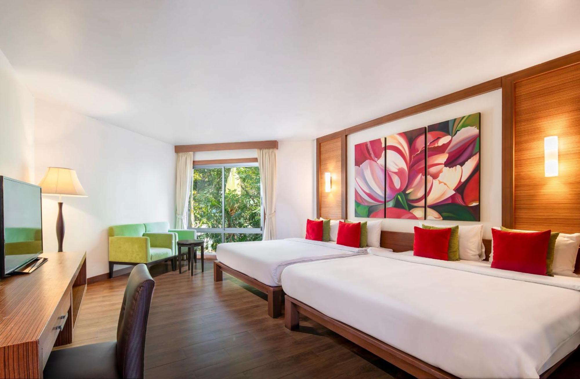 Deluxe Family Room
