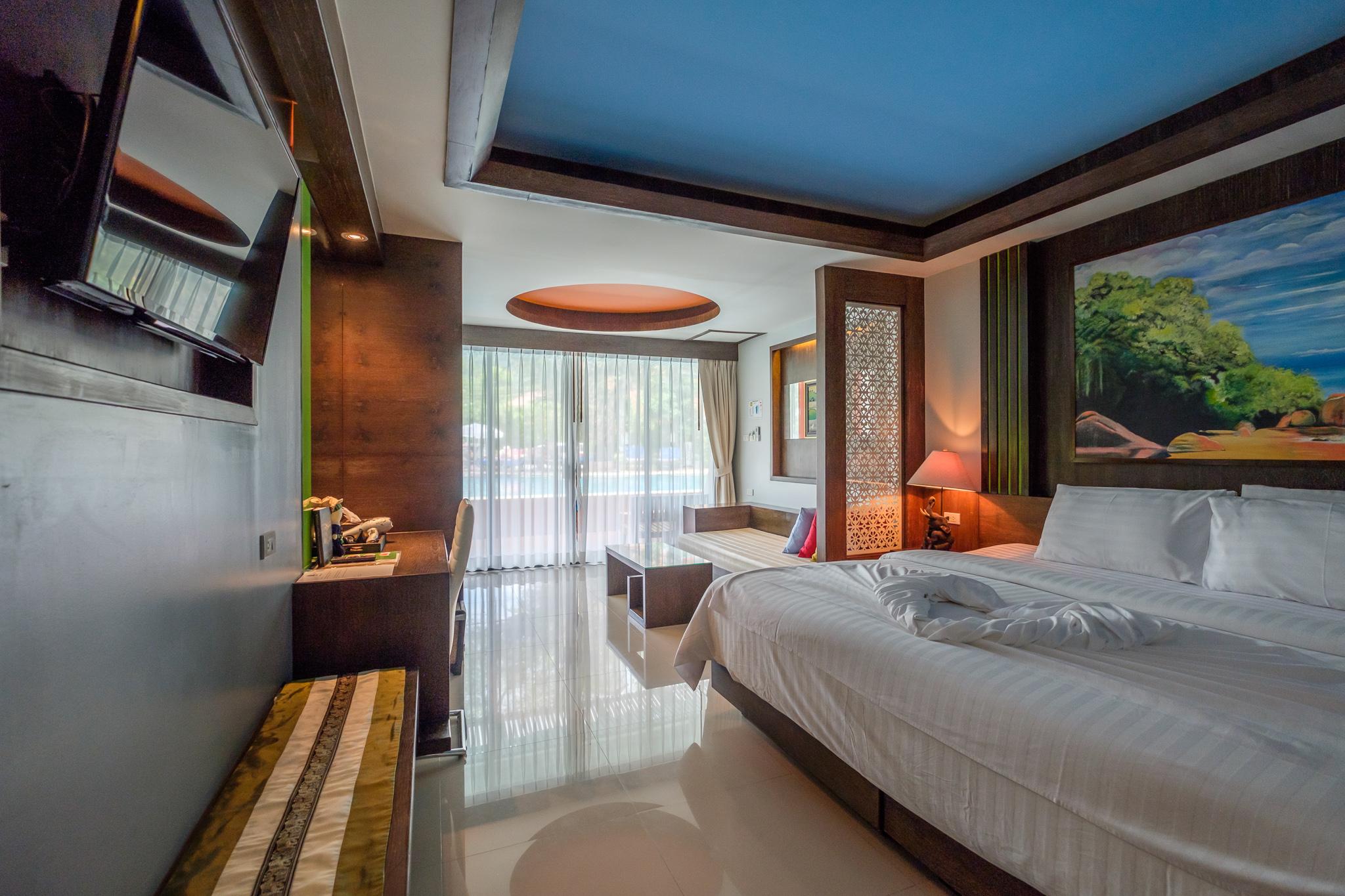 Grand Deluxe Double or Twin Room Pool Access