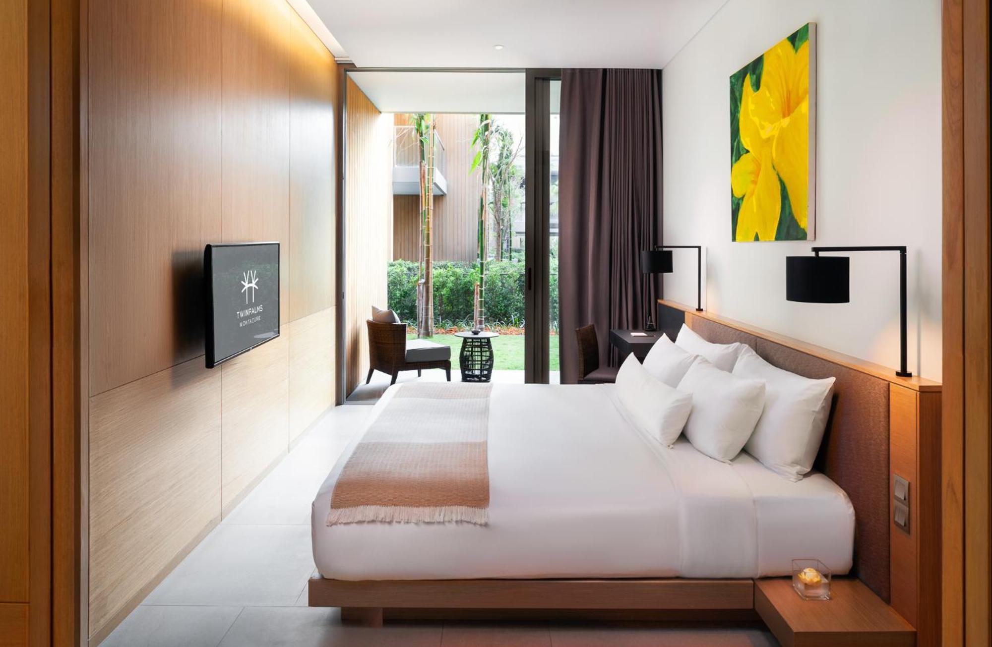 Grand Azure Suite Deluxe Double or Twin Room