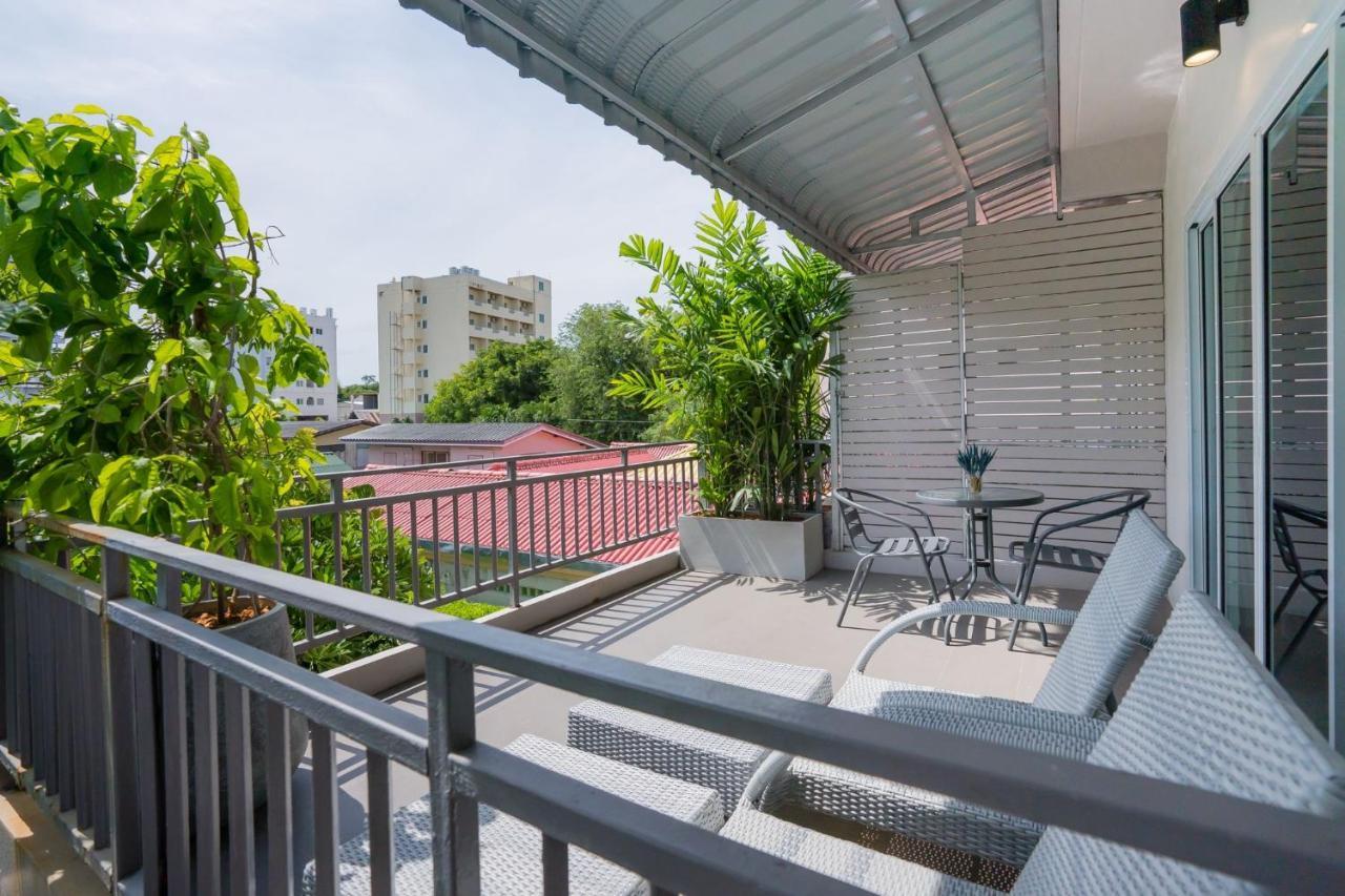 Pool Garden Terrace