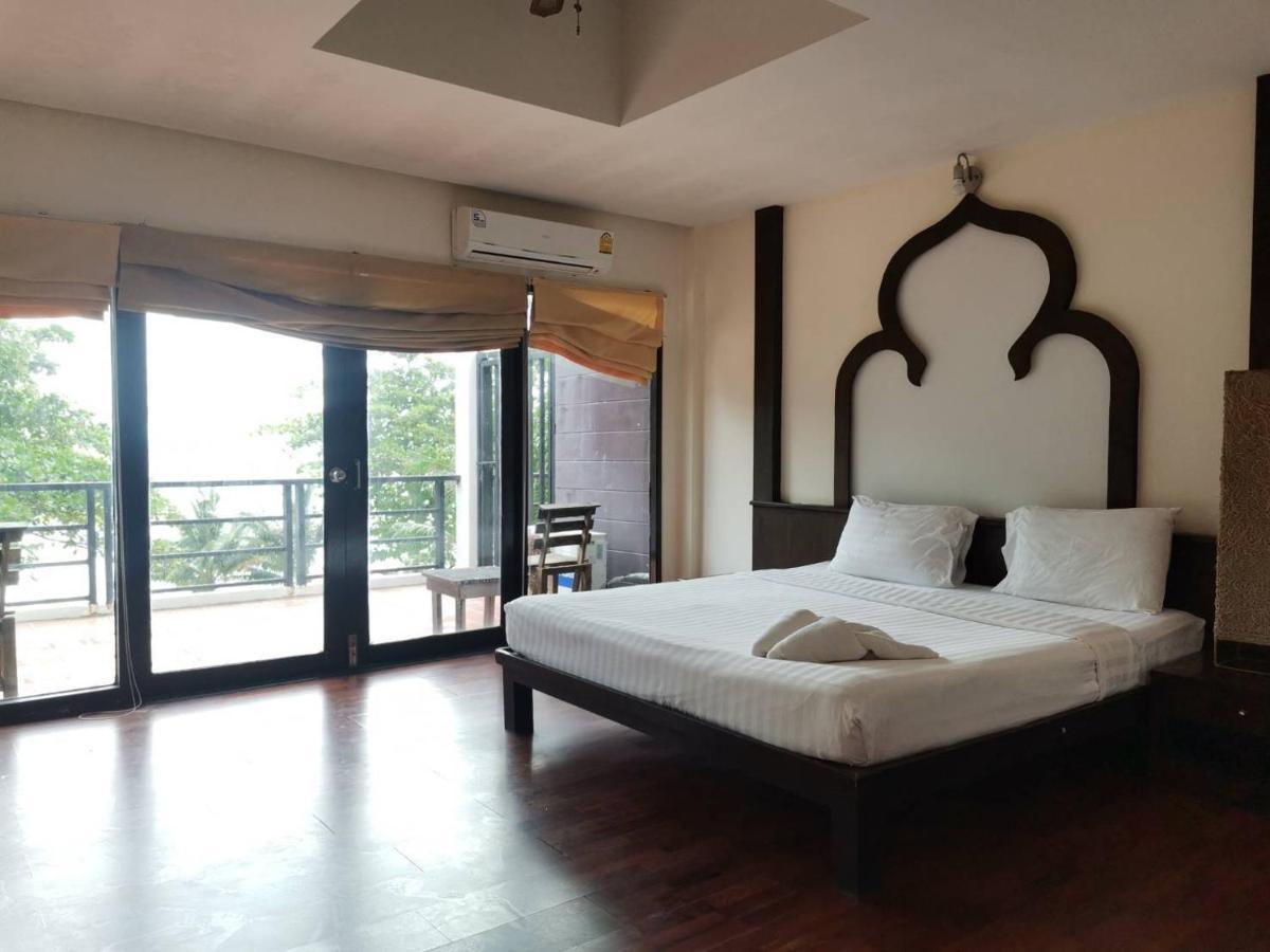 Standard Sea View Balcony