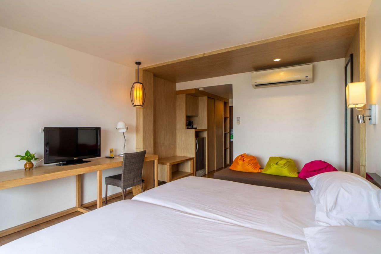 Deluxe Twin Room Ocean View Non-Smoking