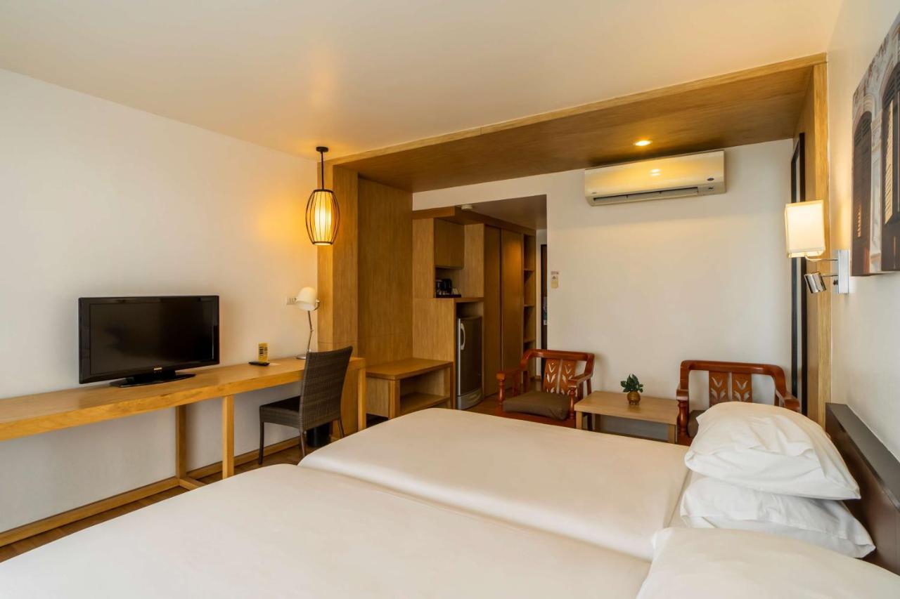 Deluxe Twin Room Garden View Non-Smoking