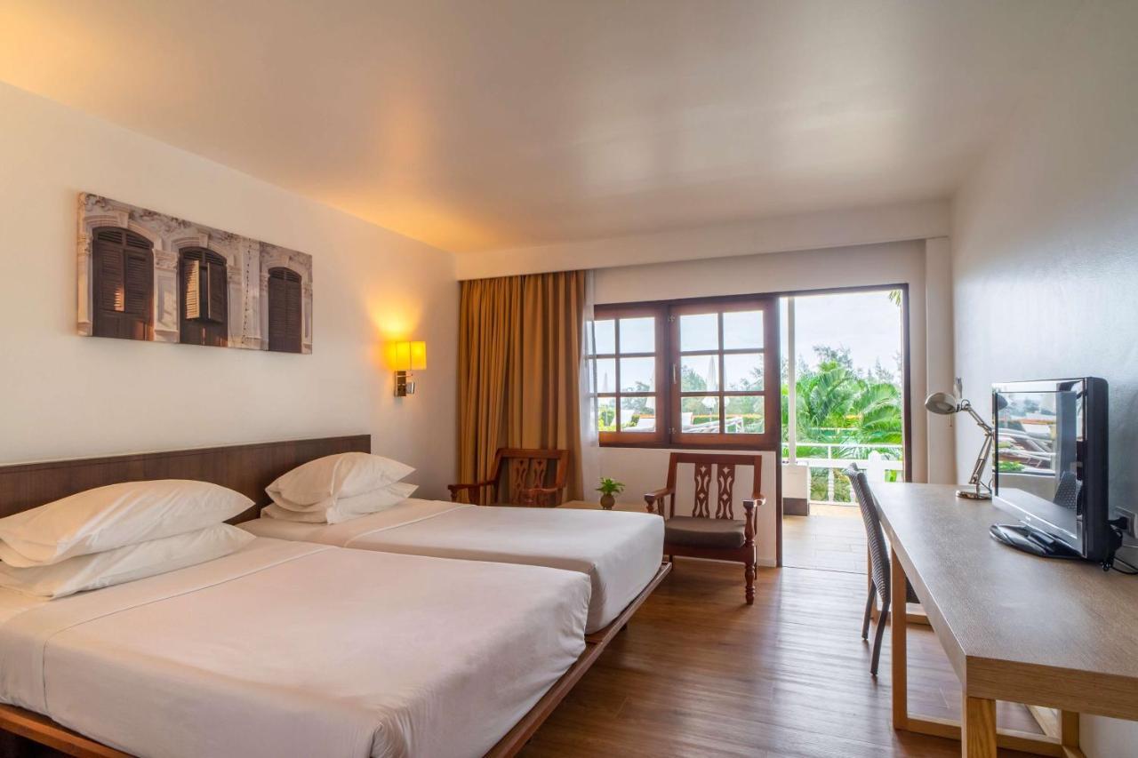 Superior Twin Room Partial Ocean View