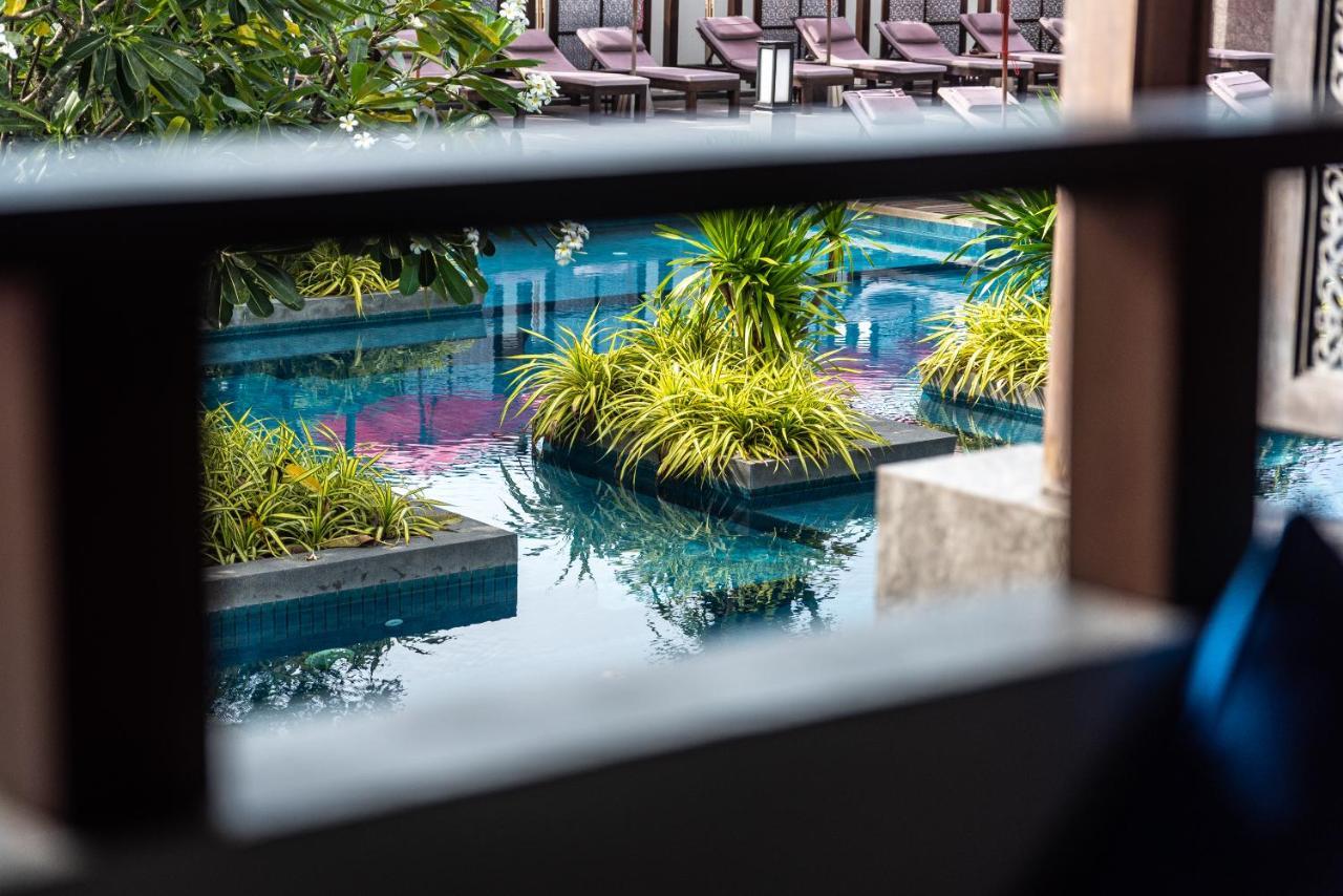 Deluxe King or Twin Room Pool Access