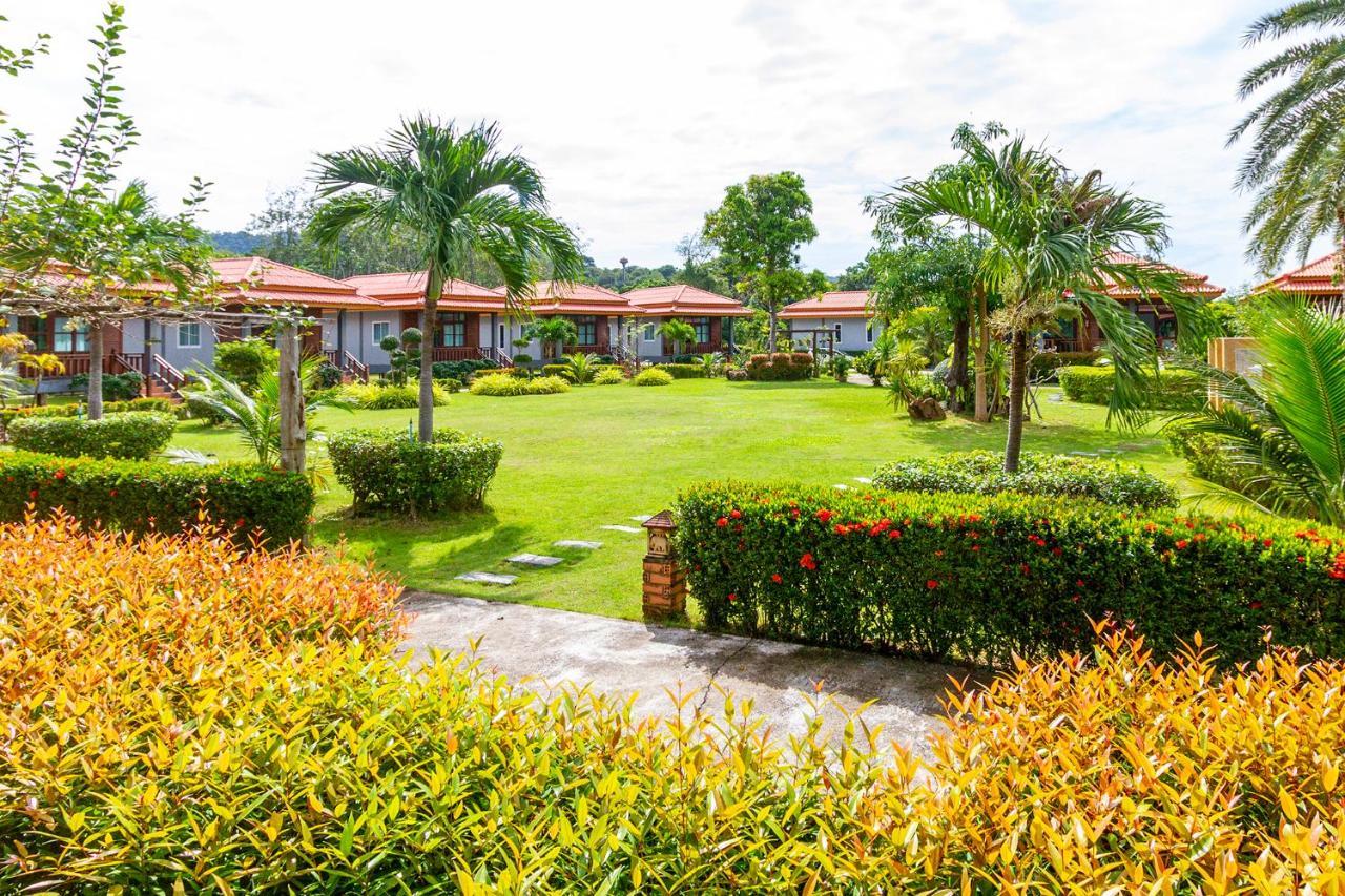 Superior Twin Room Garden View