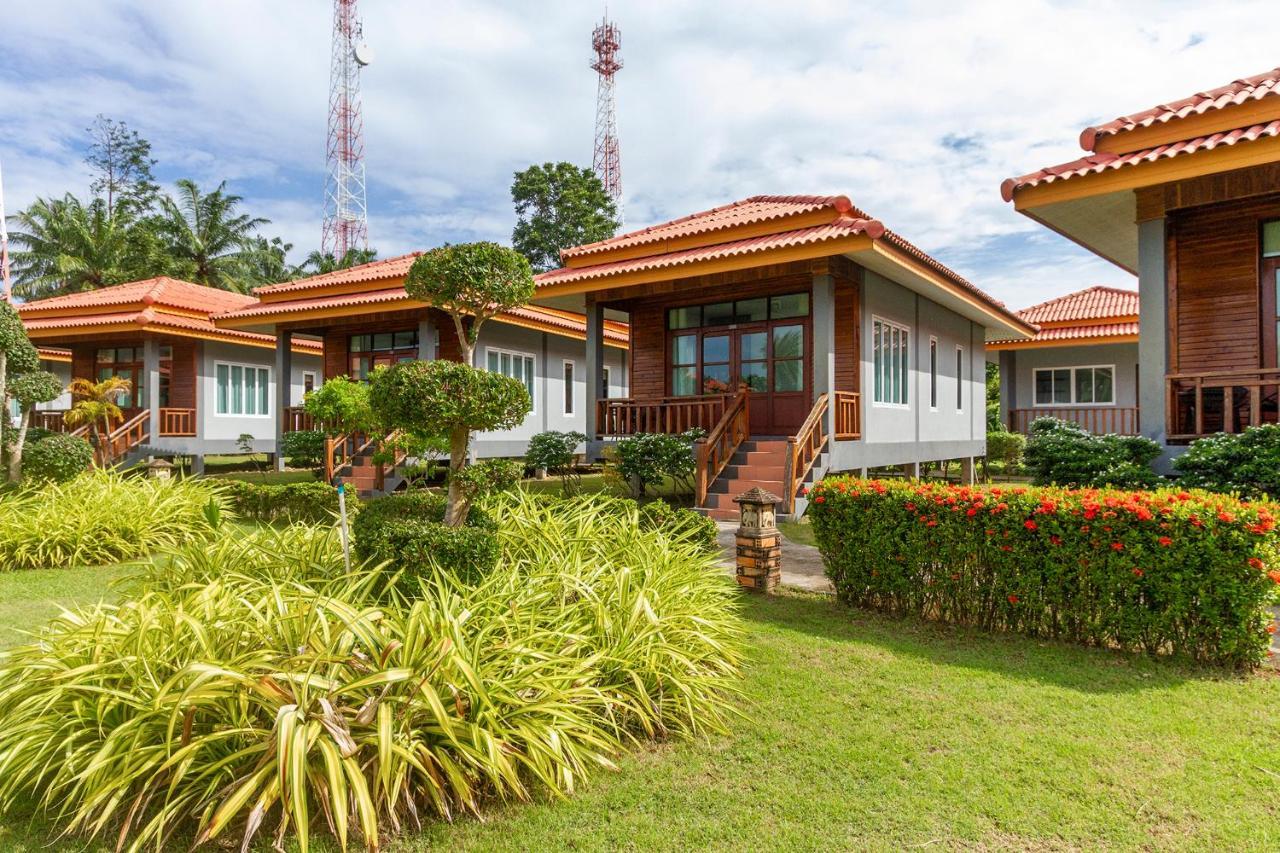 Superior Twin Room Garden View