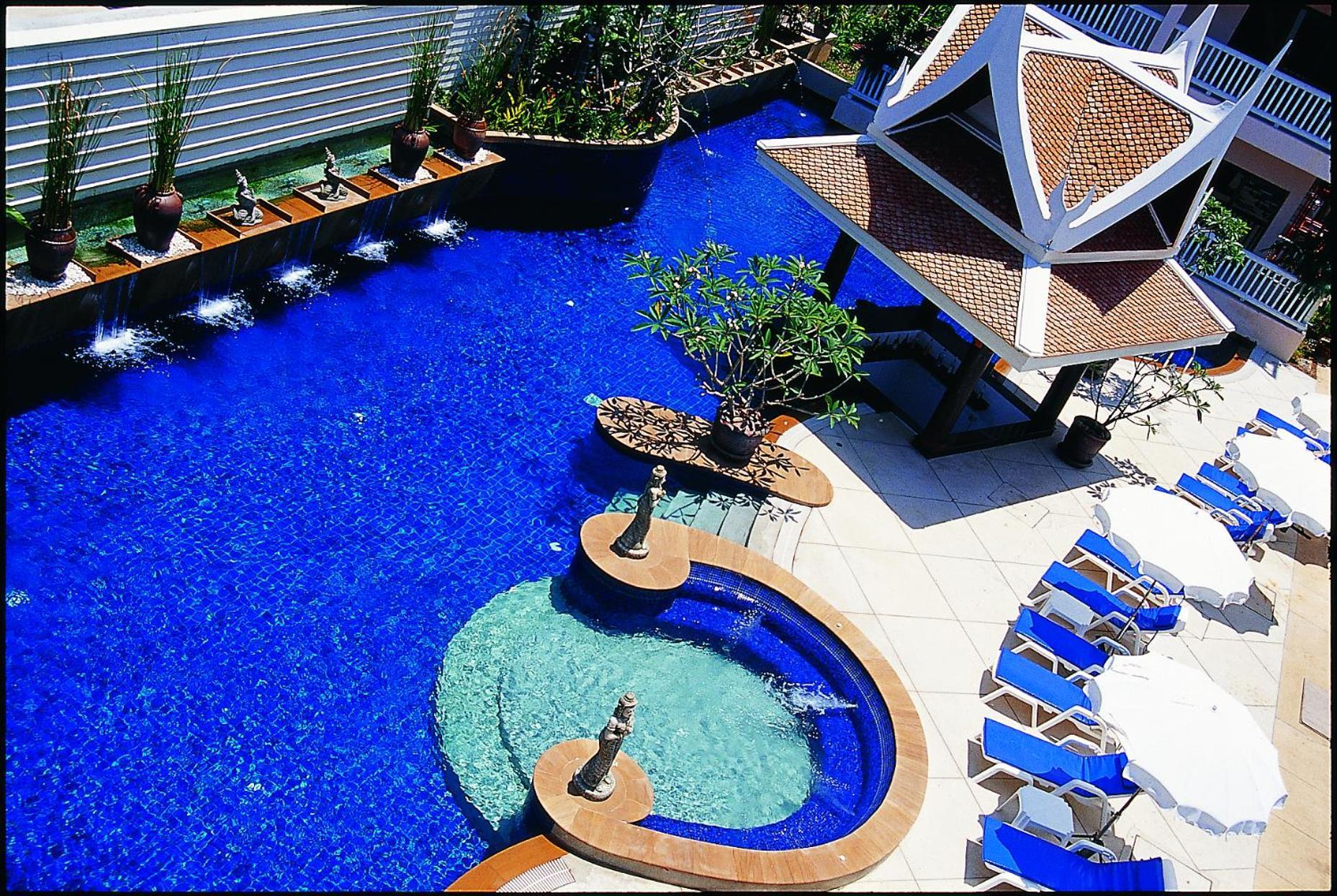 Deluxe Double or Twin Room Pool View