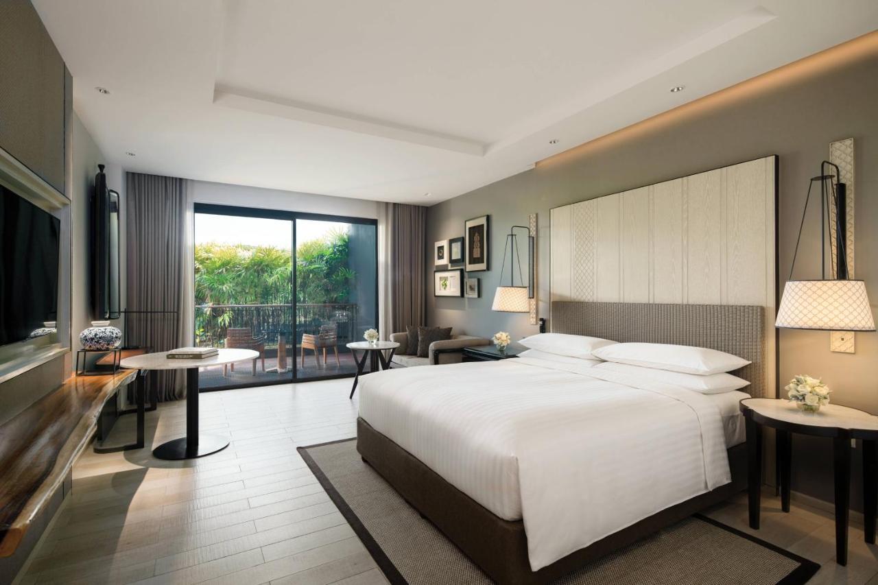 Guest room 1 King