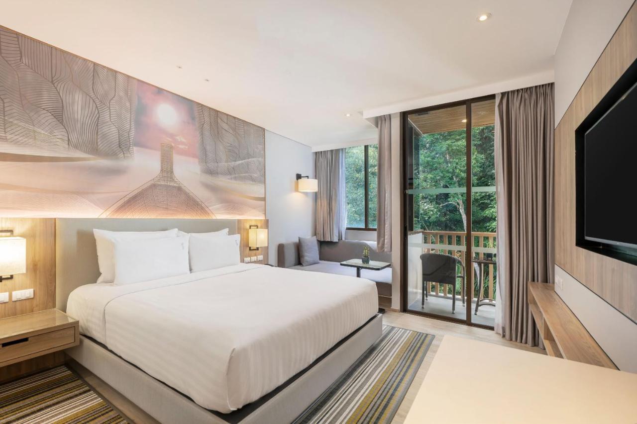 Standard King Room Balcony