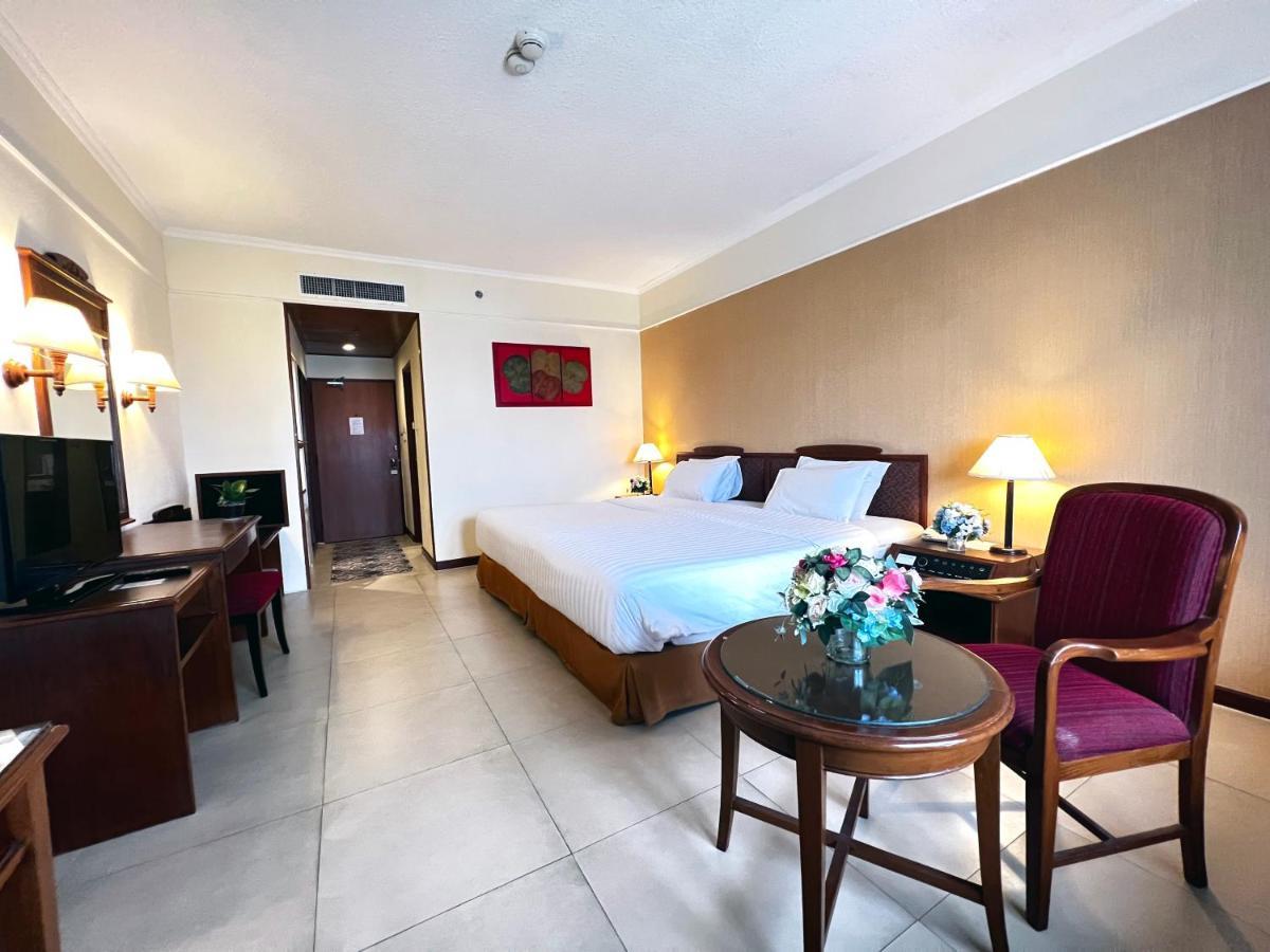 Superior King Room