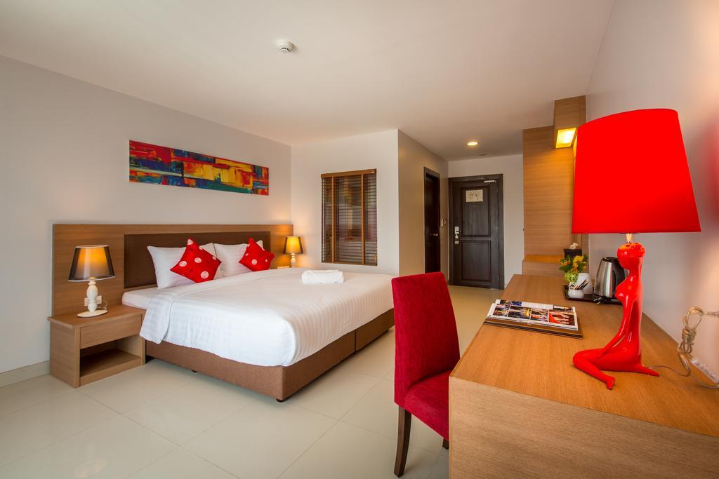 Deluxe King Room