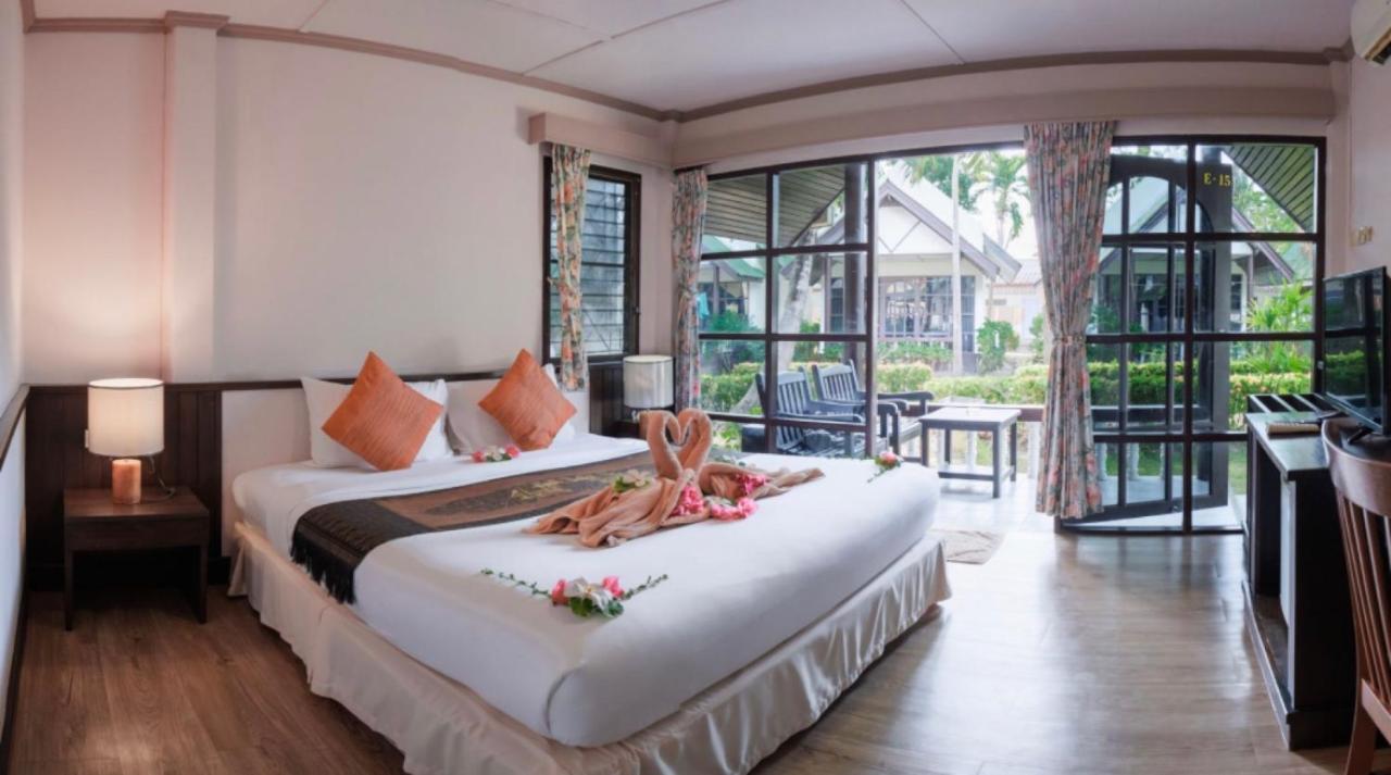 Standard Double or Twin Room Garden View