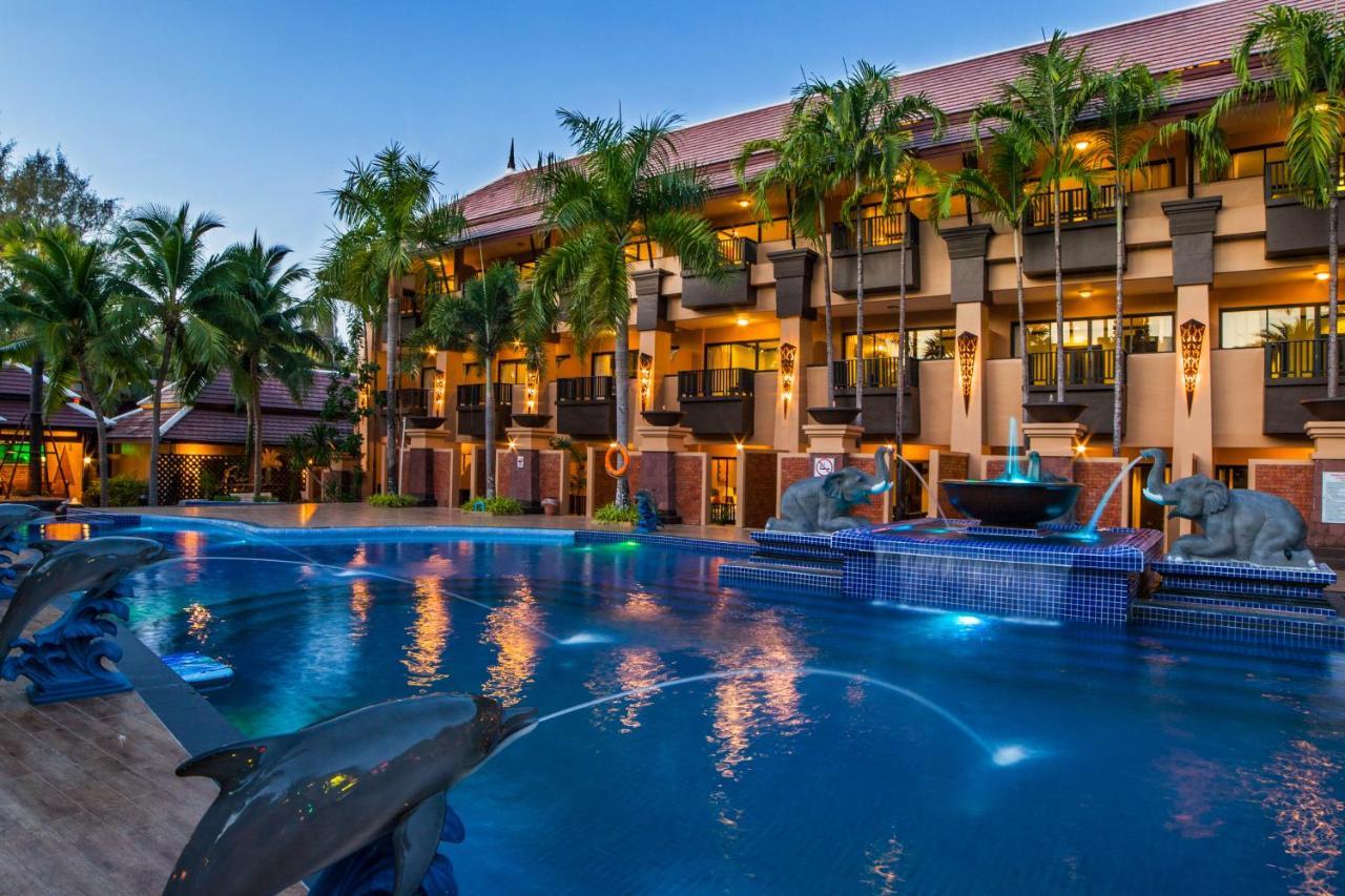 Pool View Room