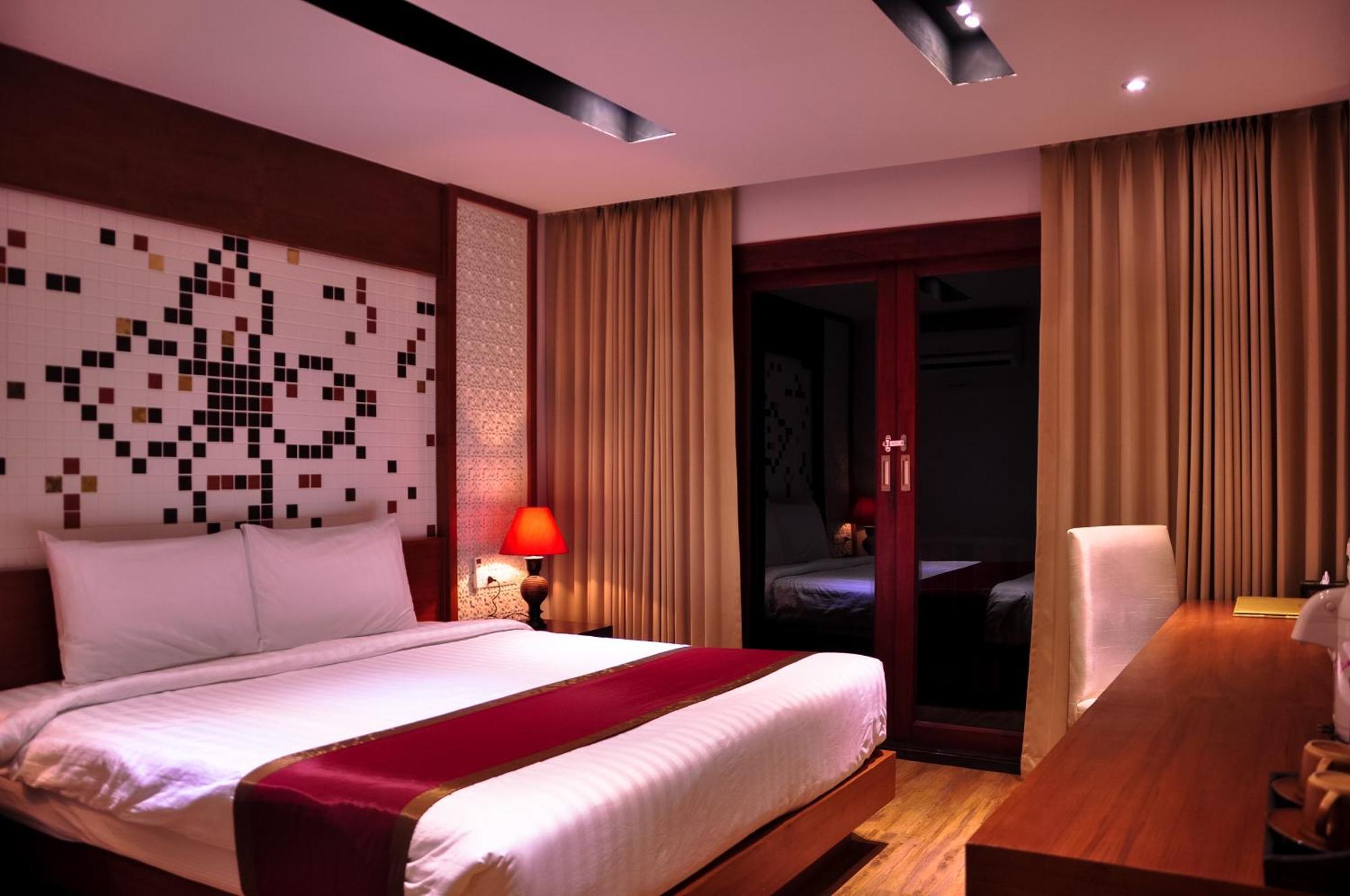 Mountain View Room