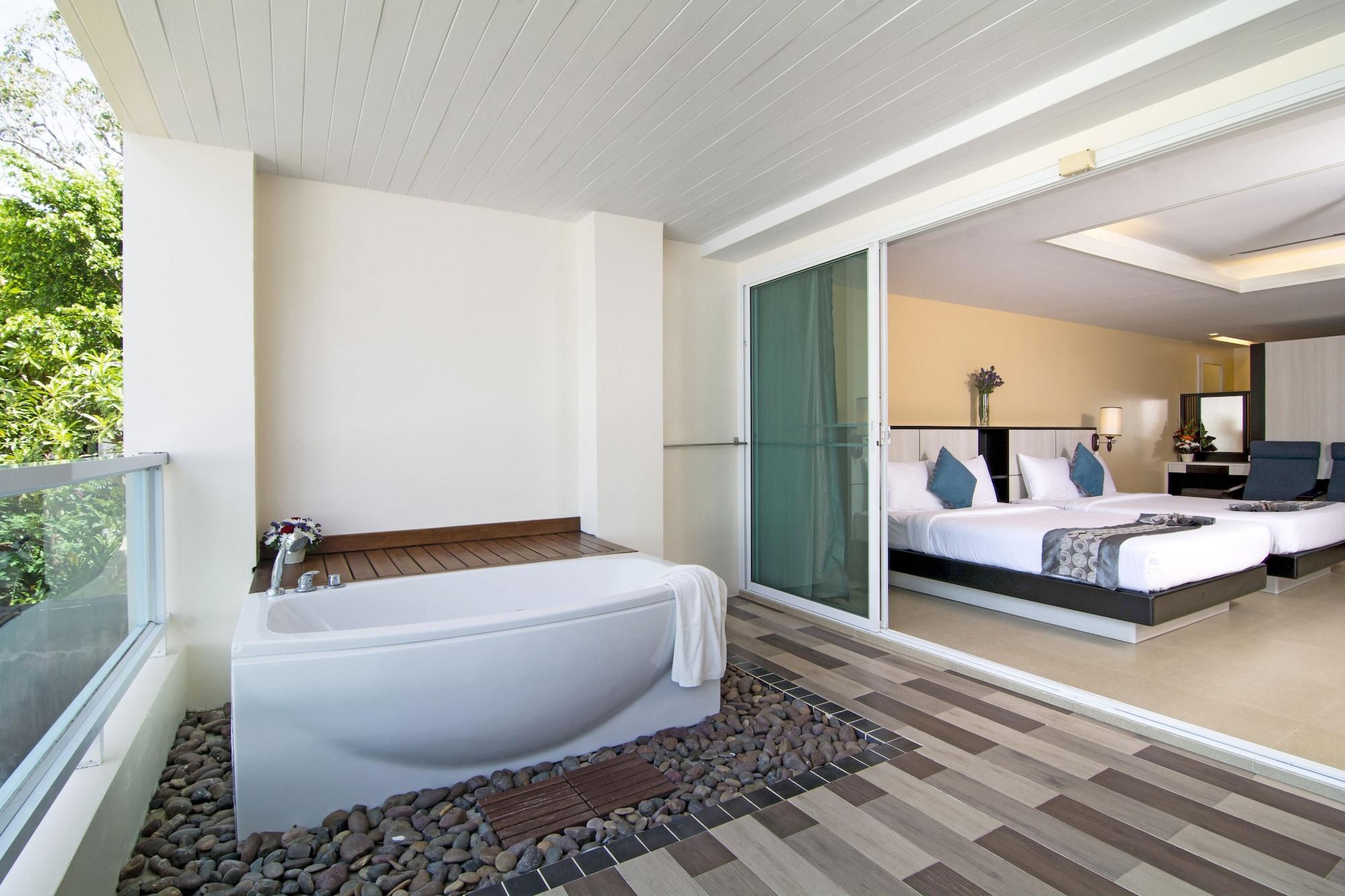 Deluxe Family Room