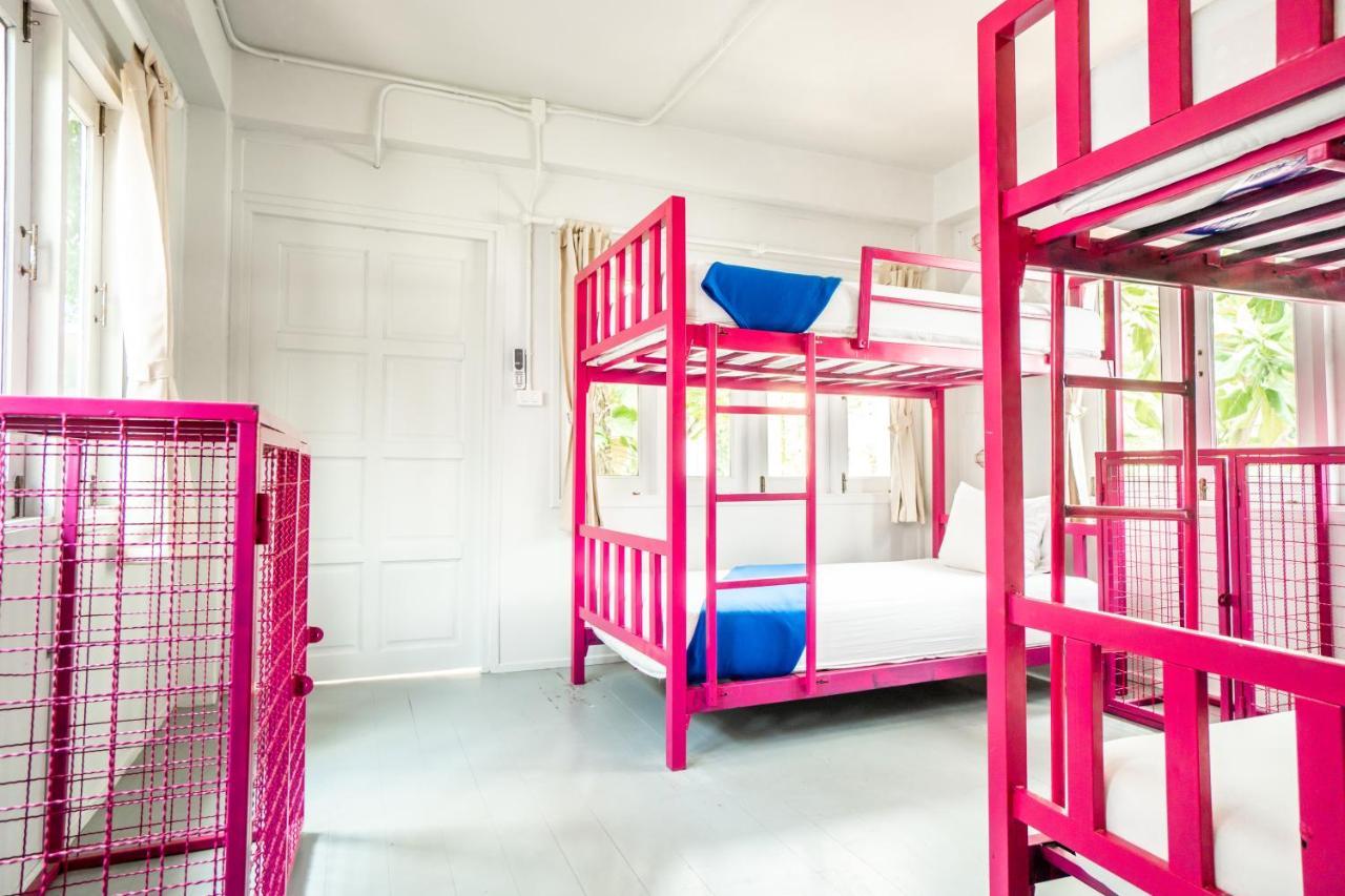 Bed 8-Bed Mixed Dormitory Room