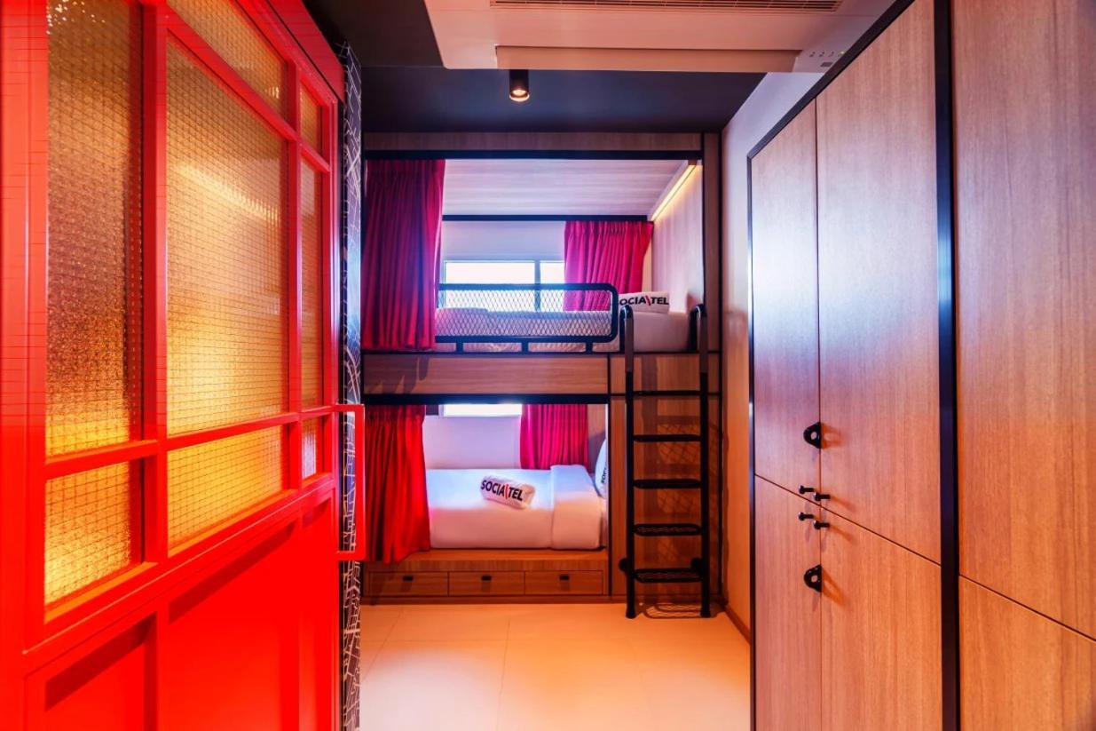 Vierbettzimmer mit eigenem Bad