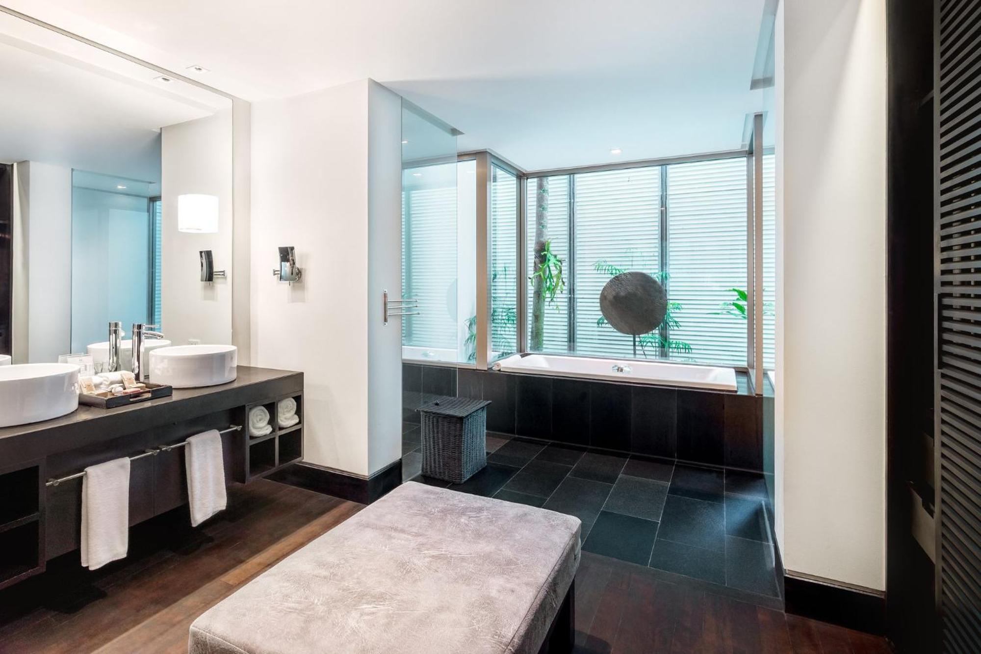 Junior Suite met Uitzicht op het Zwembad