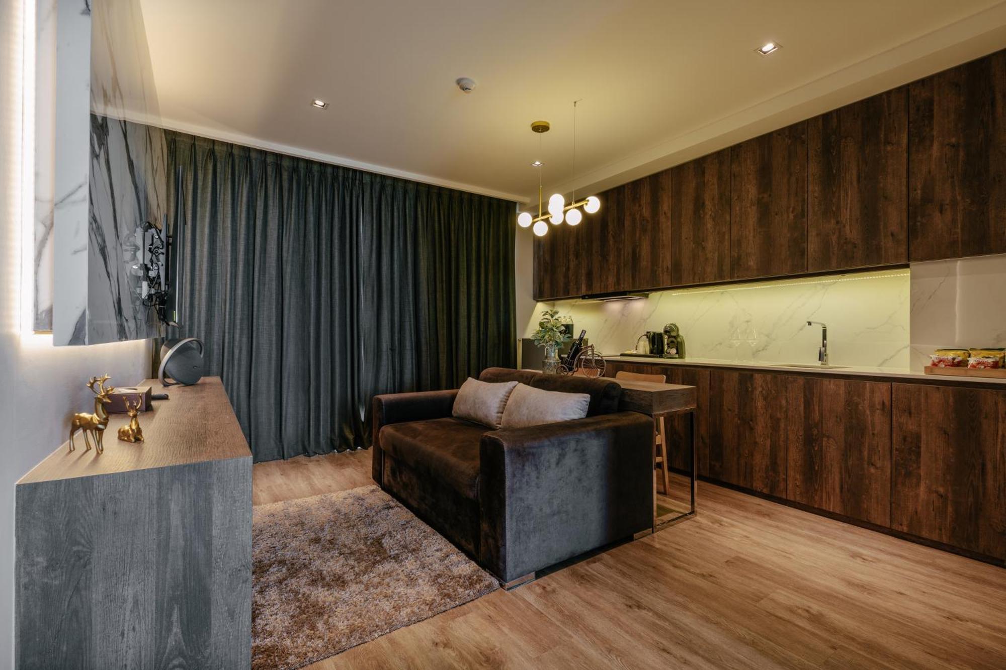 Rak Studio Room Kitchenette Bathtub Balcony
