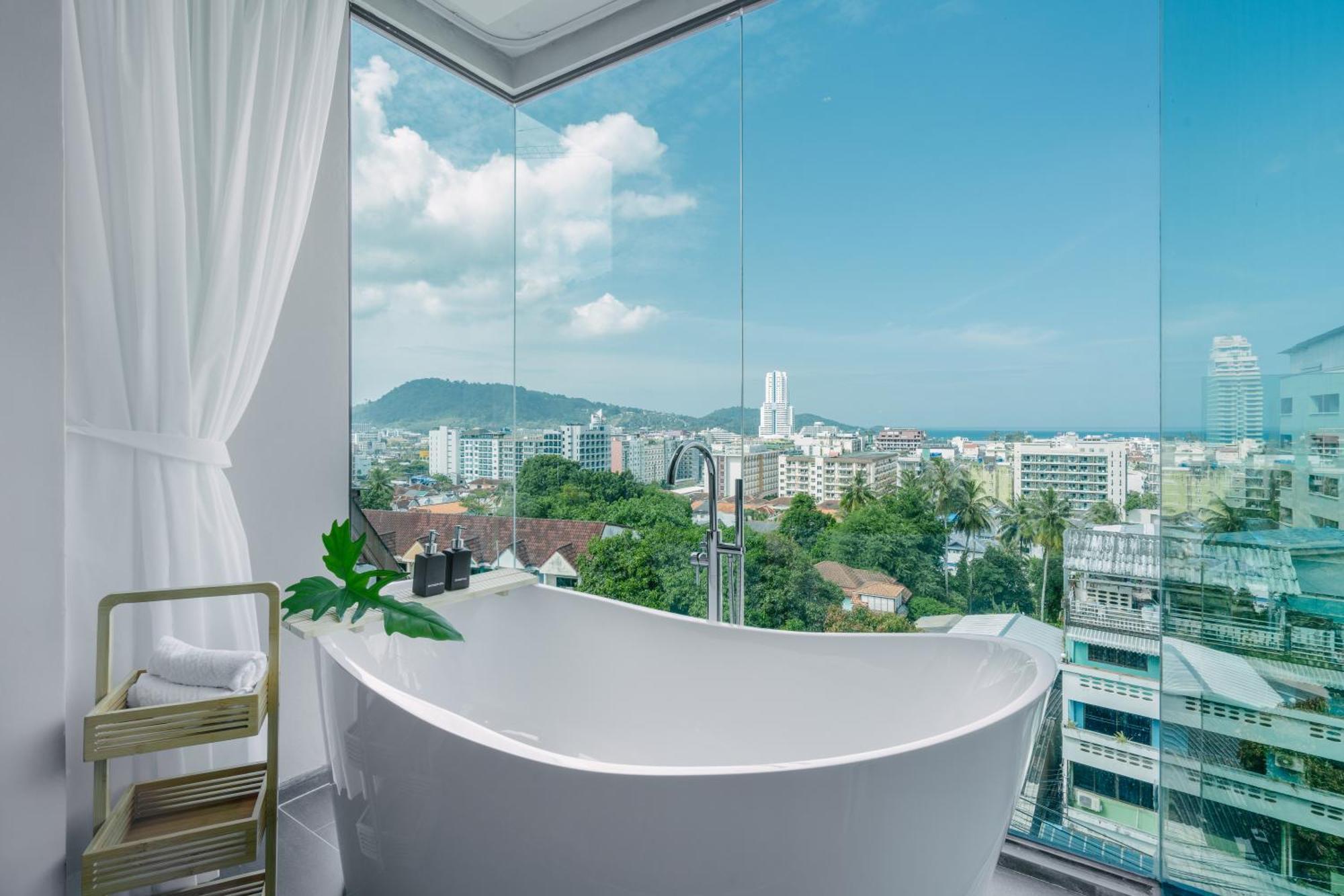 Rak Studio Room Kitchenette Bathtub Balcony