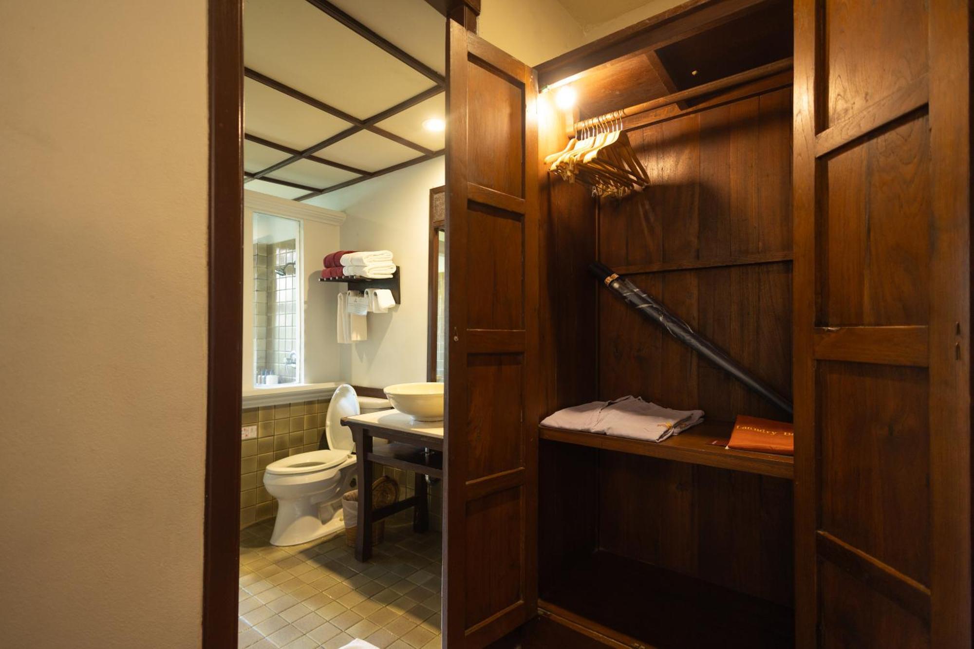 ​Triple Room Balcony or Terrace