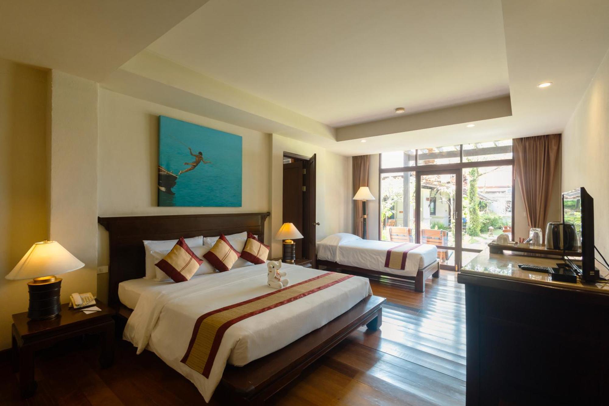 ​Triple Room Balcony or Terrace