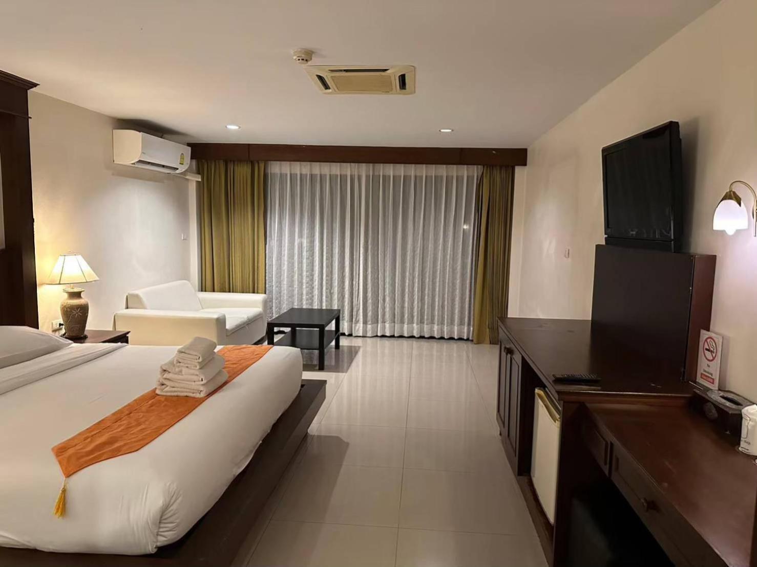 Deluxe double or Twin Room