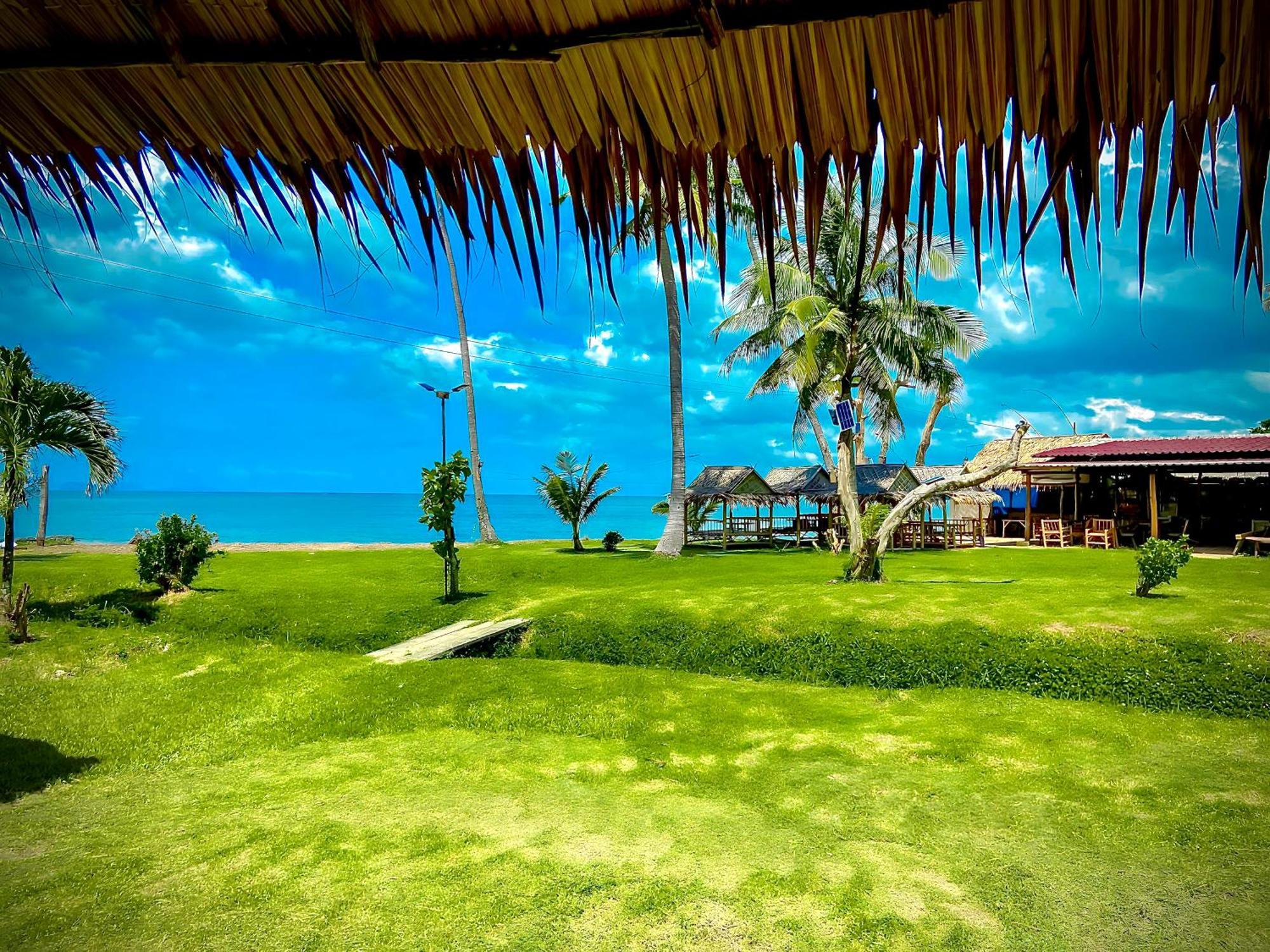 Standard Bungalow Partial Sea View