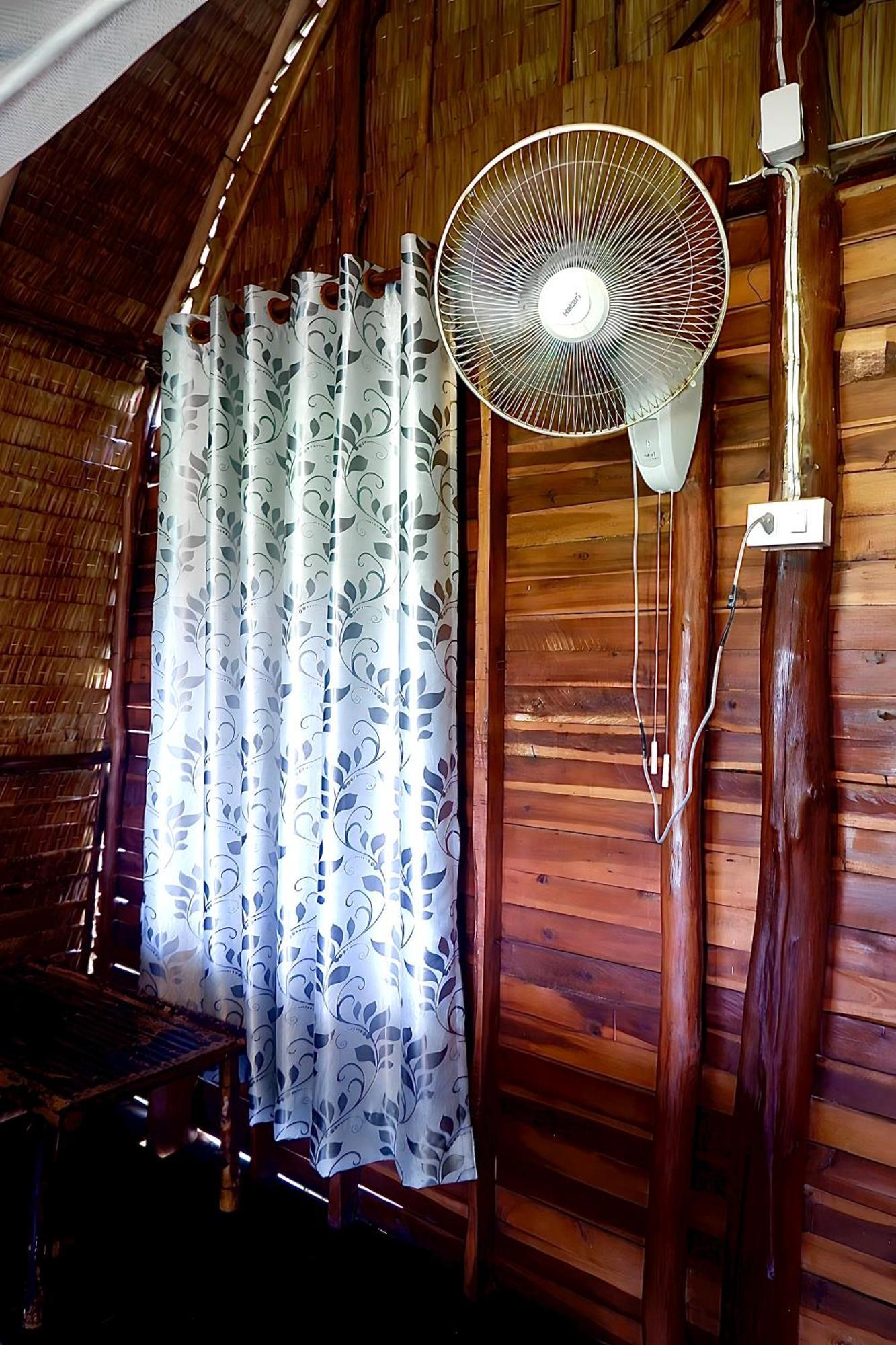 Standard Bungalow Partial Sea View