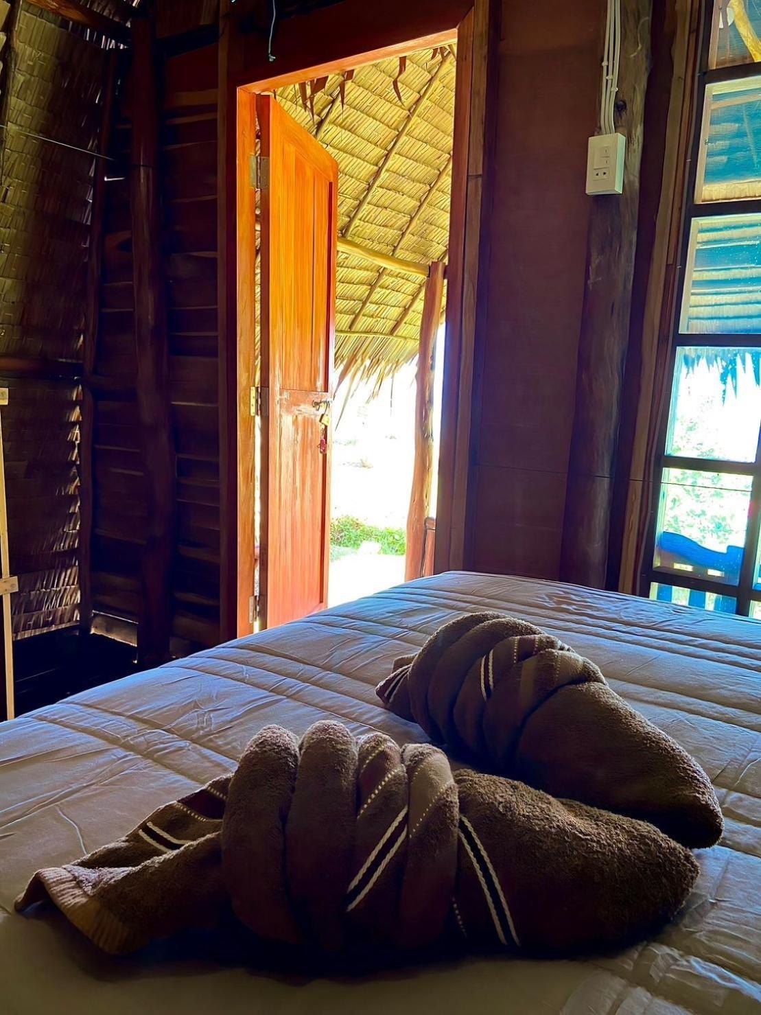 Standard Bungalow Partial Sea View