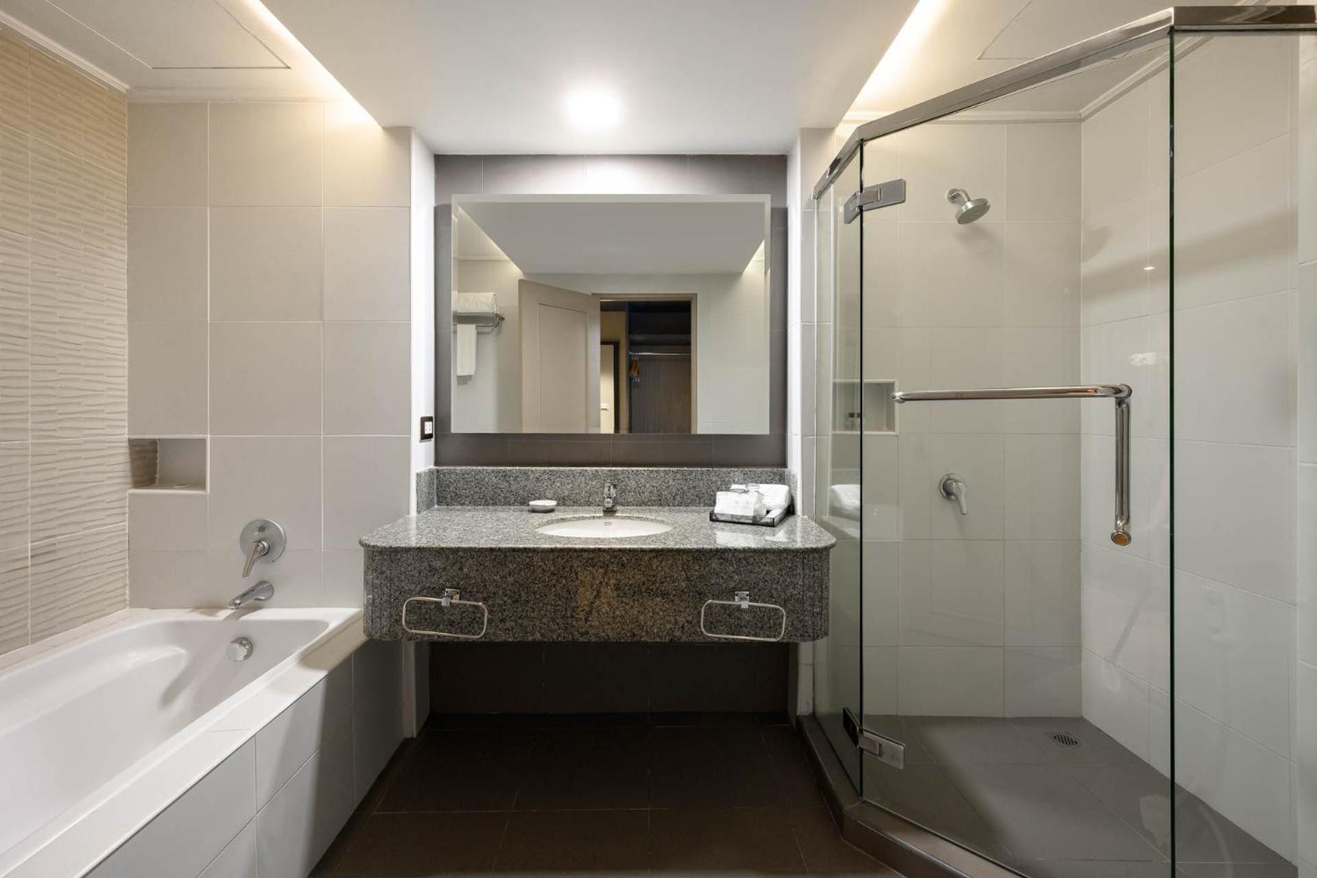 Deluxe Room Twin