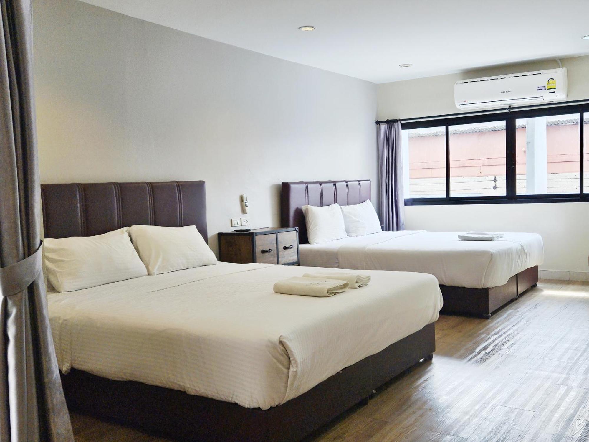 Deluxe Family Suite