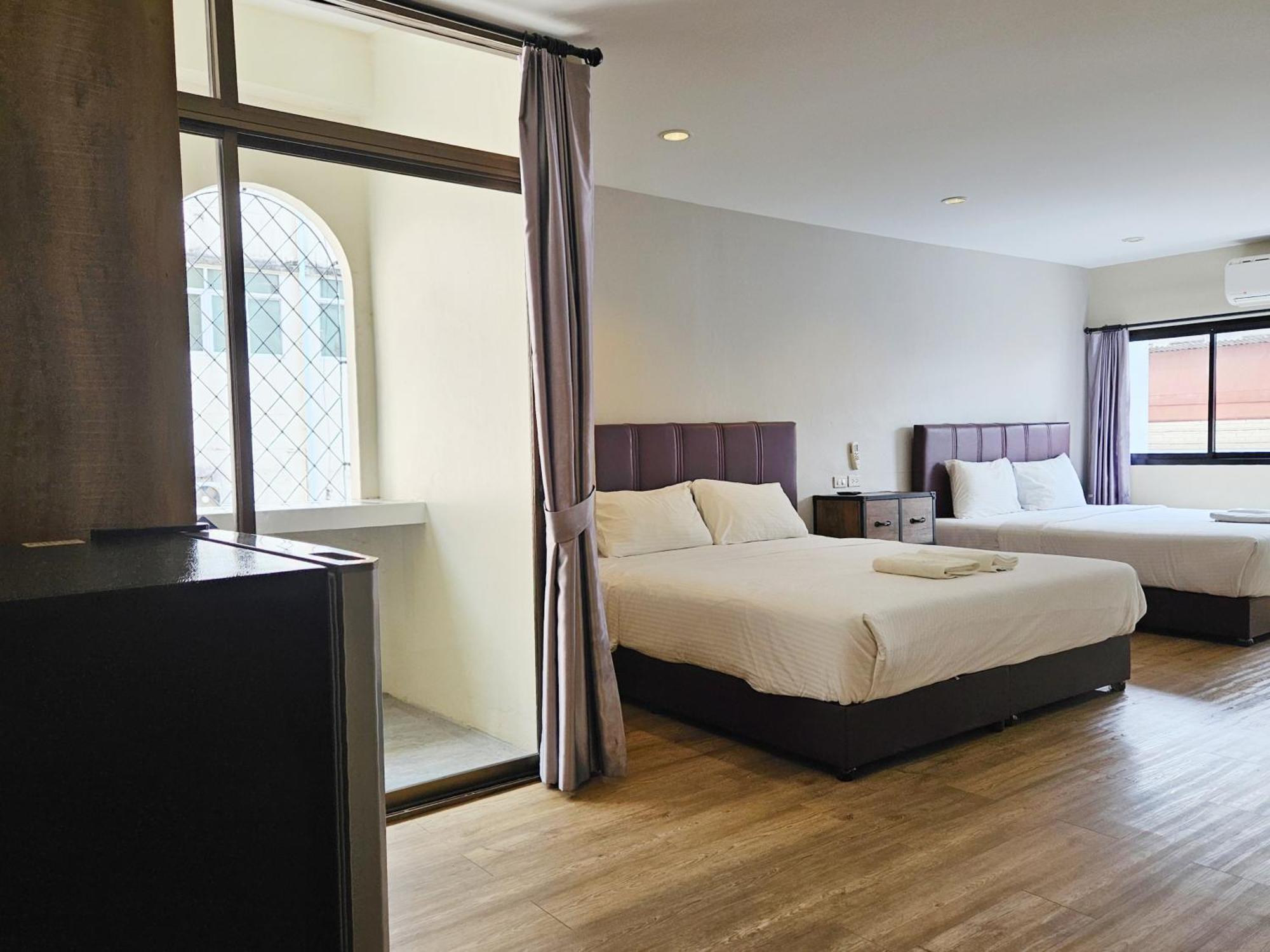 Deluxe Family Suite