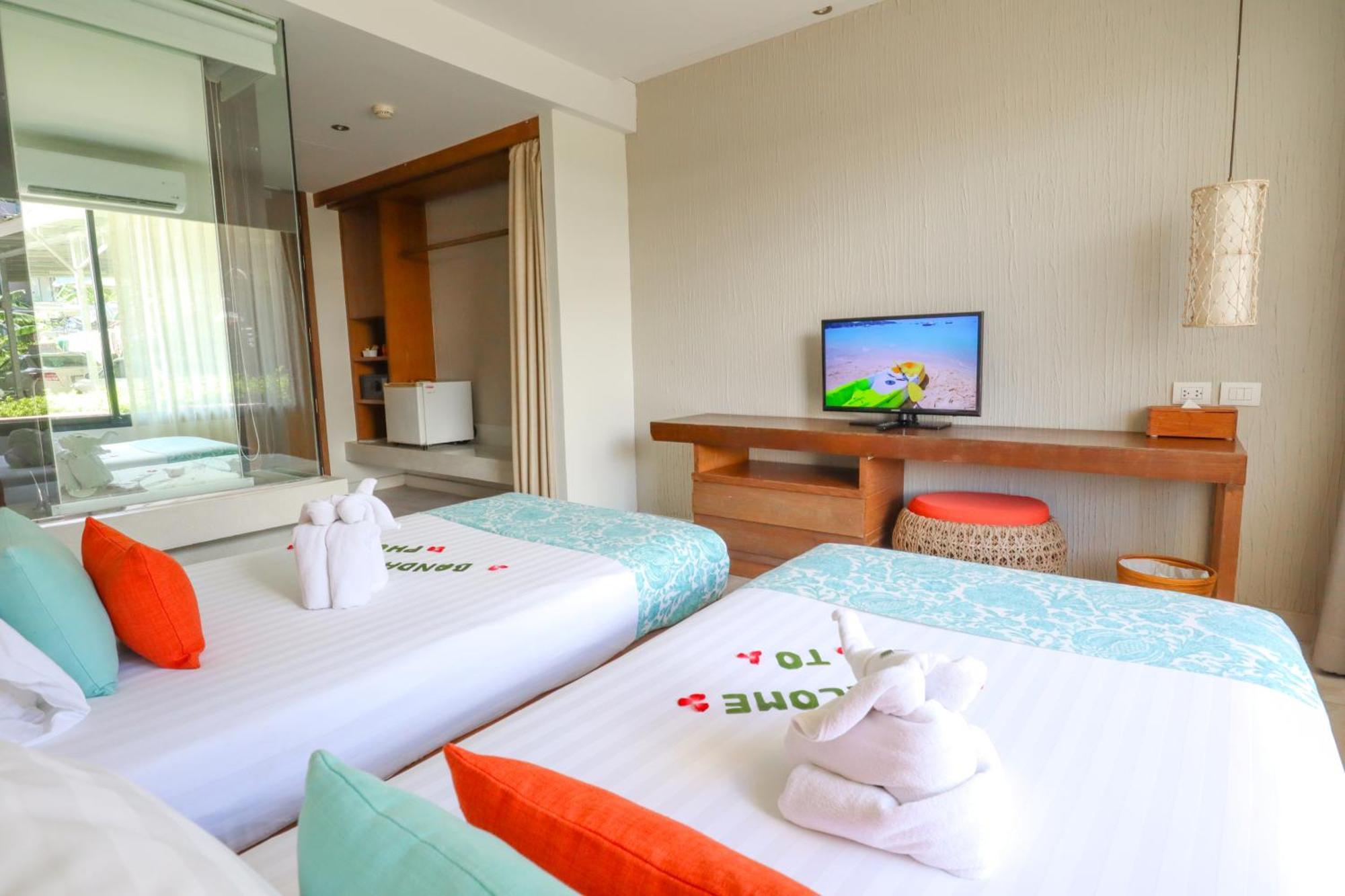 Deluxe Double or Twin Room
