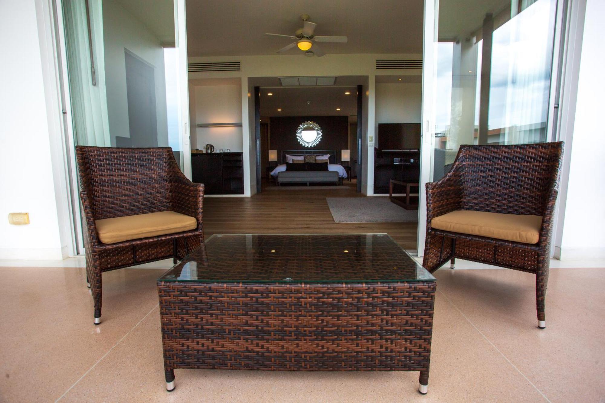 Partial Seaview Family Suite 2 Bedroom