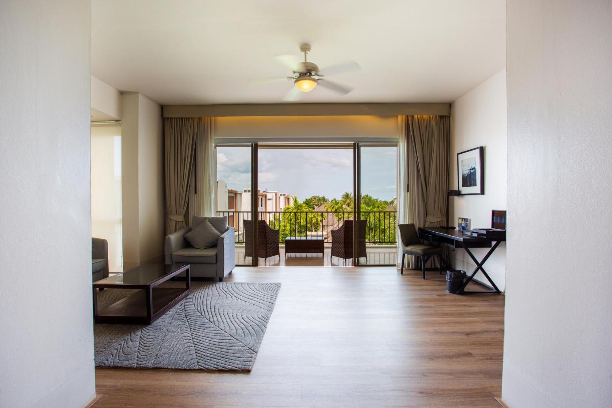 Partial Seaview Family Suite 2 Bedroom