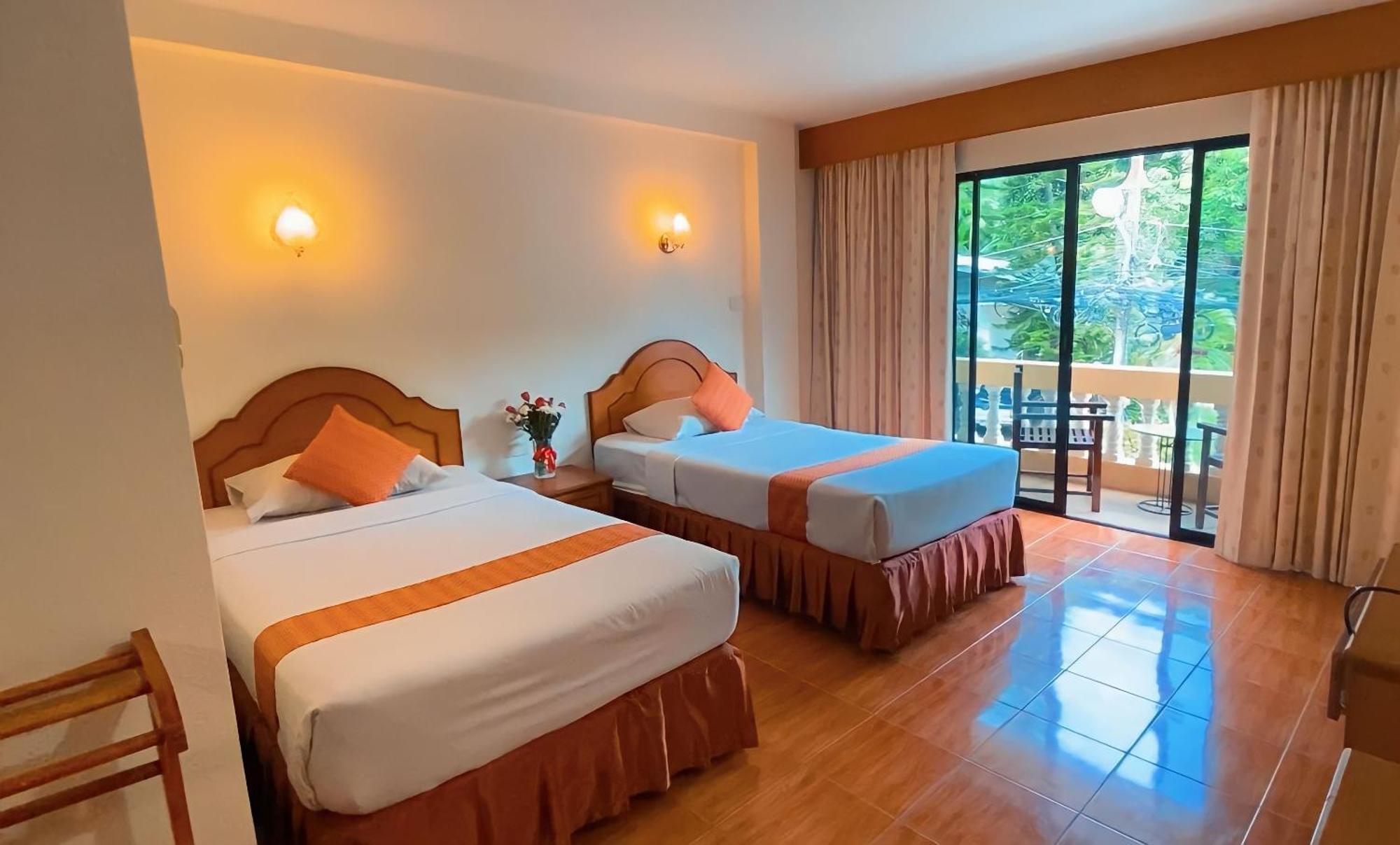 Deluxe Double or Twin Room