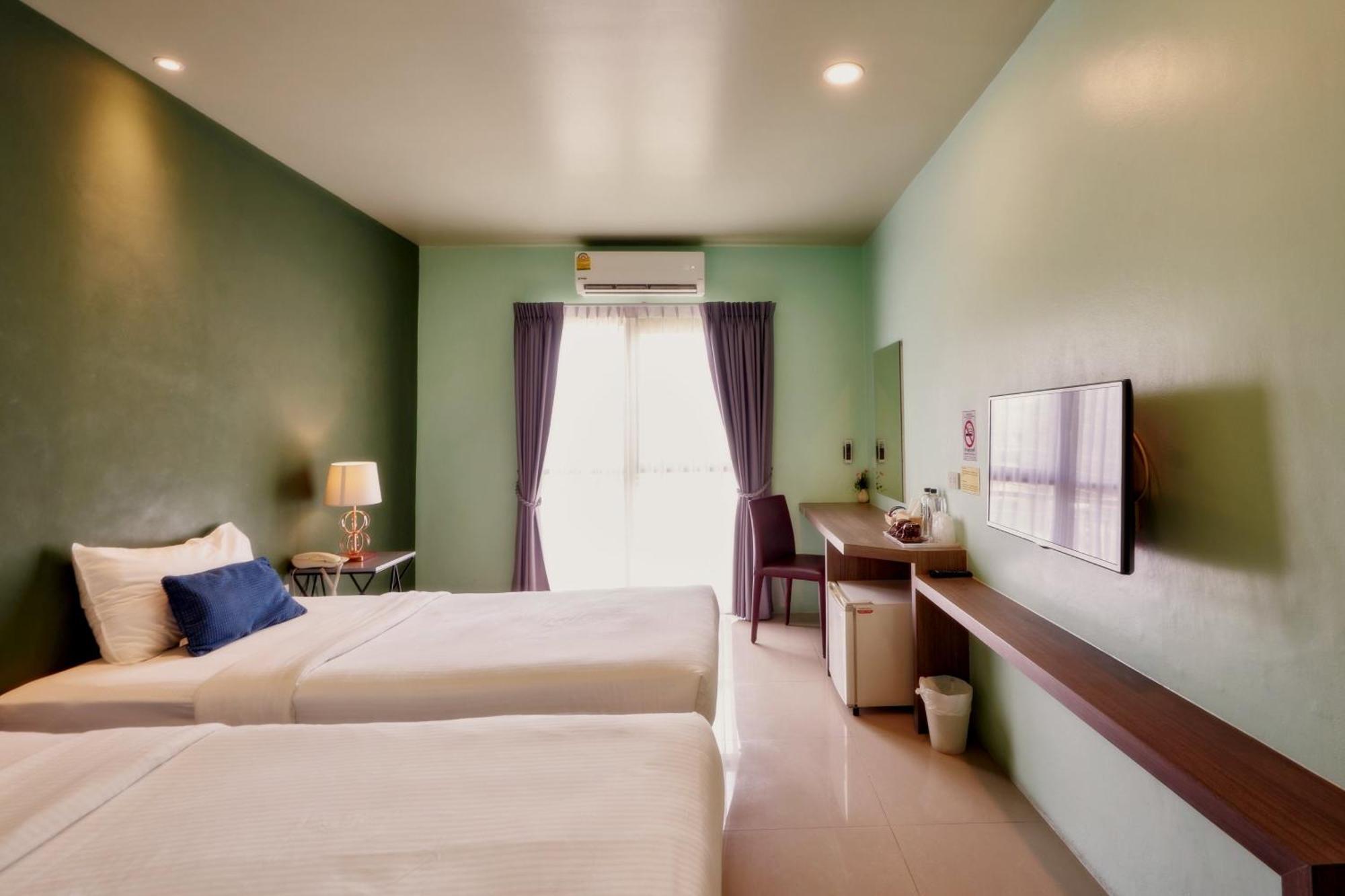 Deluxe Twin Room