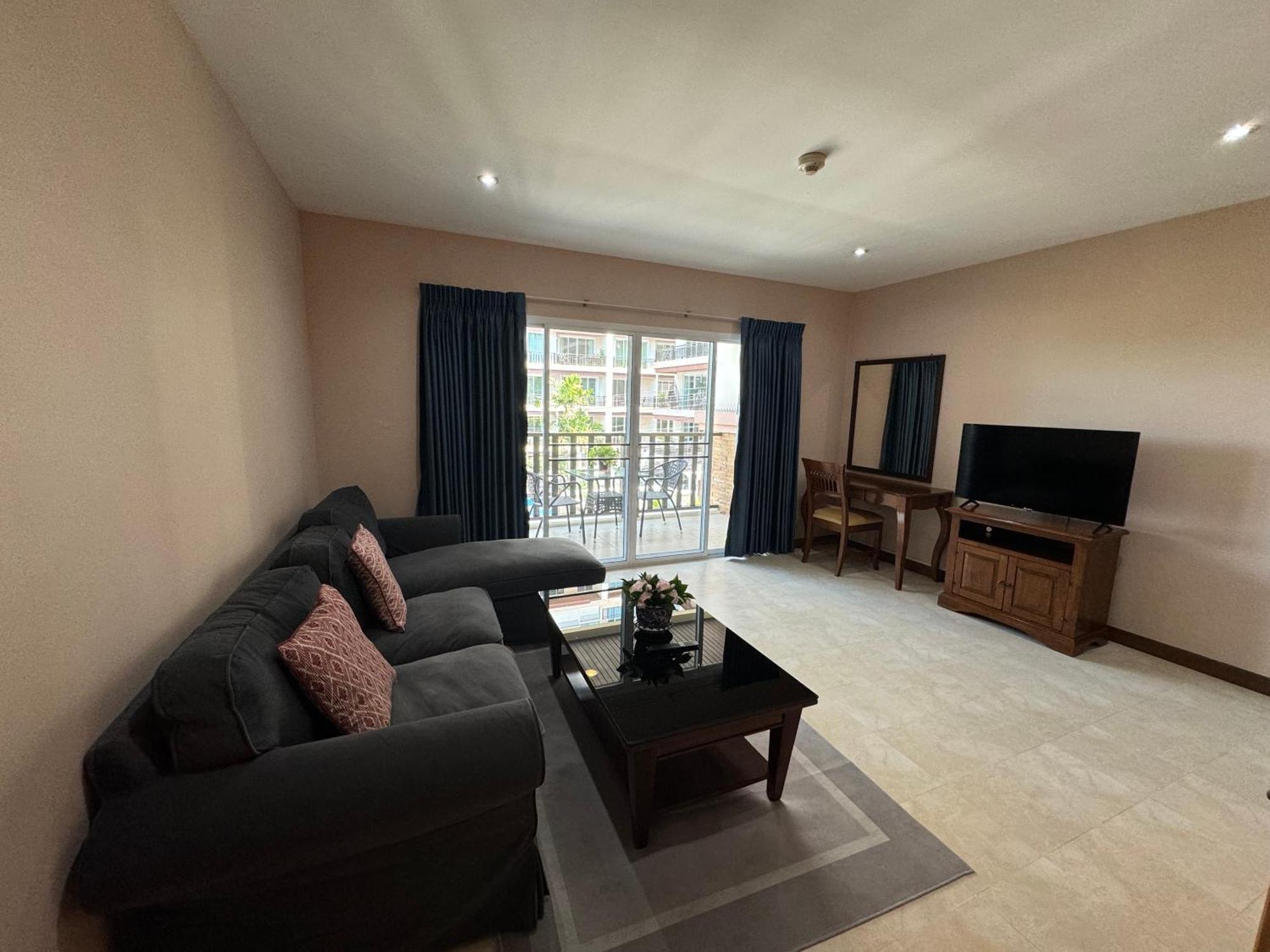 Superior One-Bedroom Suite