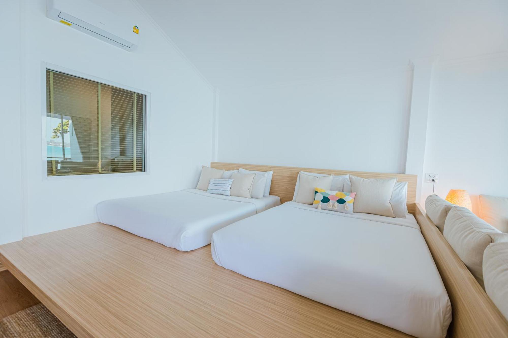 Deluxe Quadruple Room